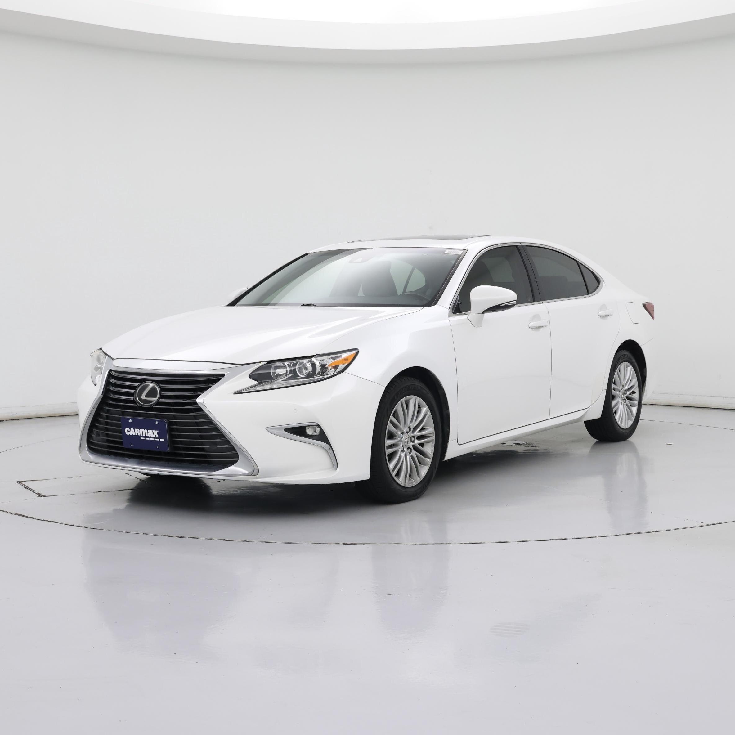 Thumbnail: 2017 Lexus ES - 4