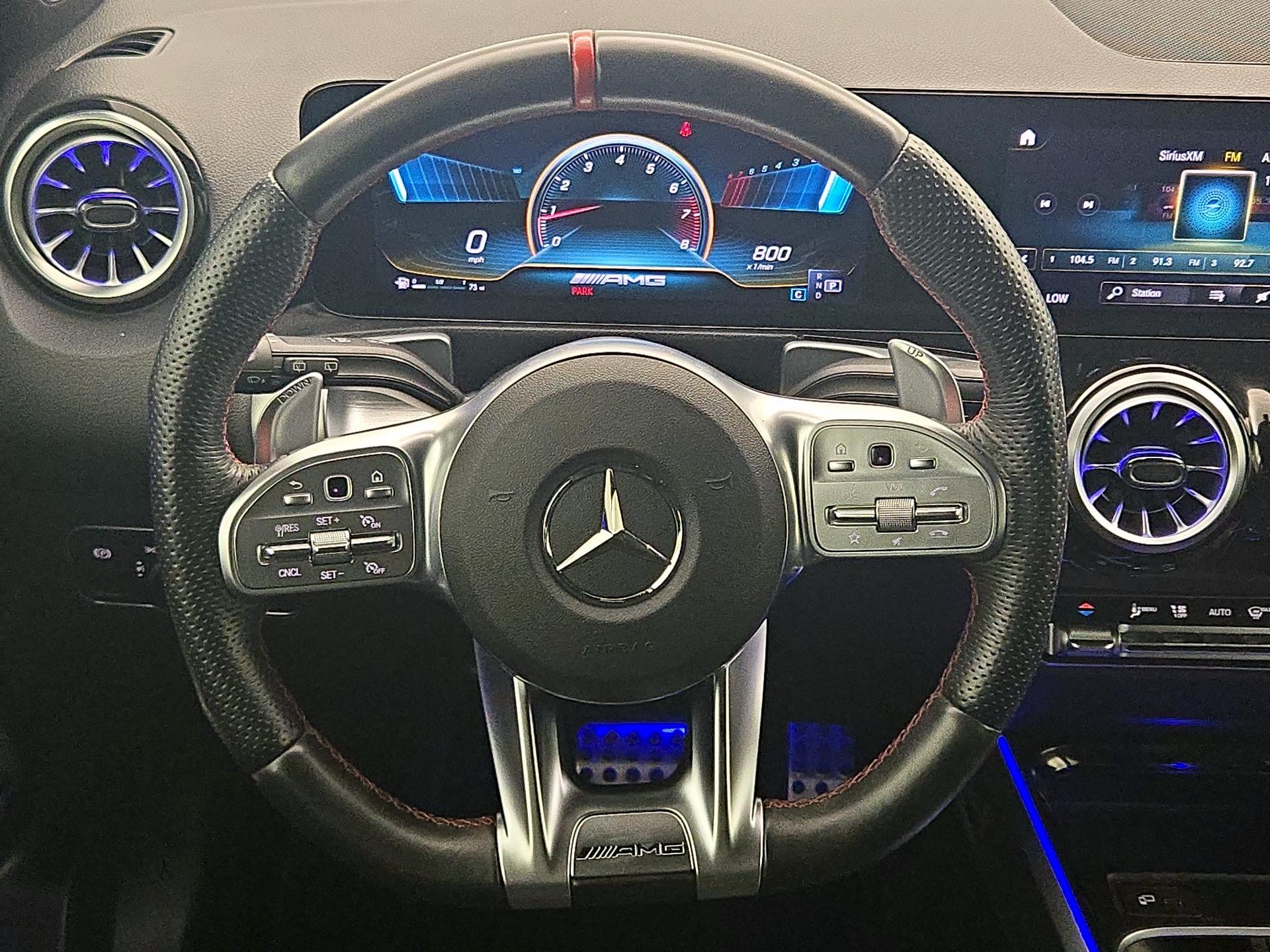 Thumbnail: 2022 Mercedes-Benz GLB - 10