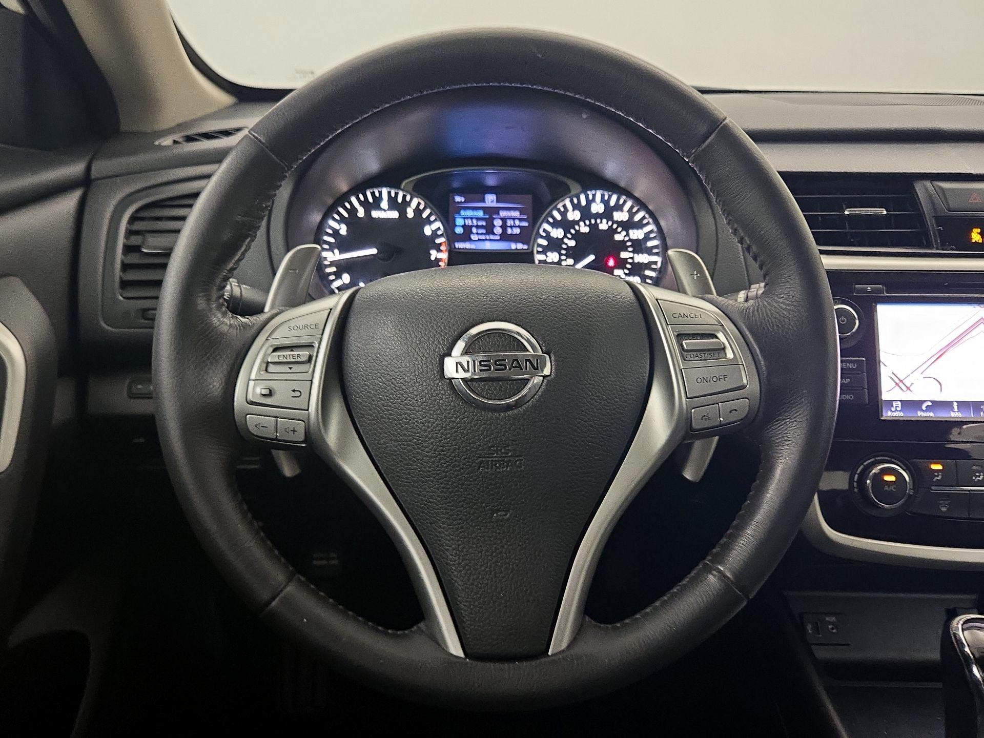 Thumbnail: 2018 Nissan Altima - 10