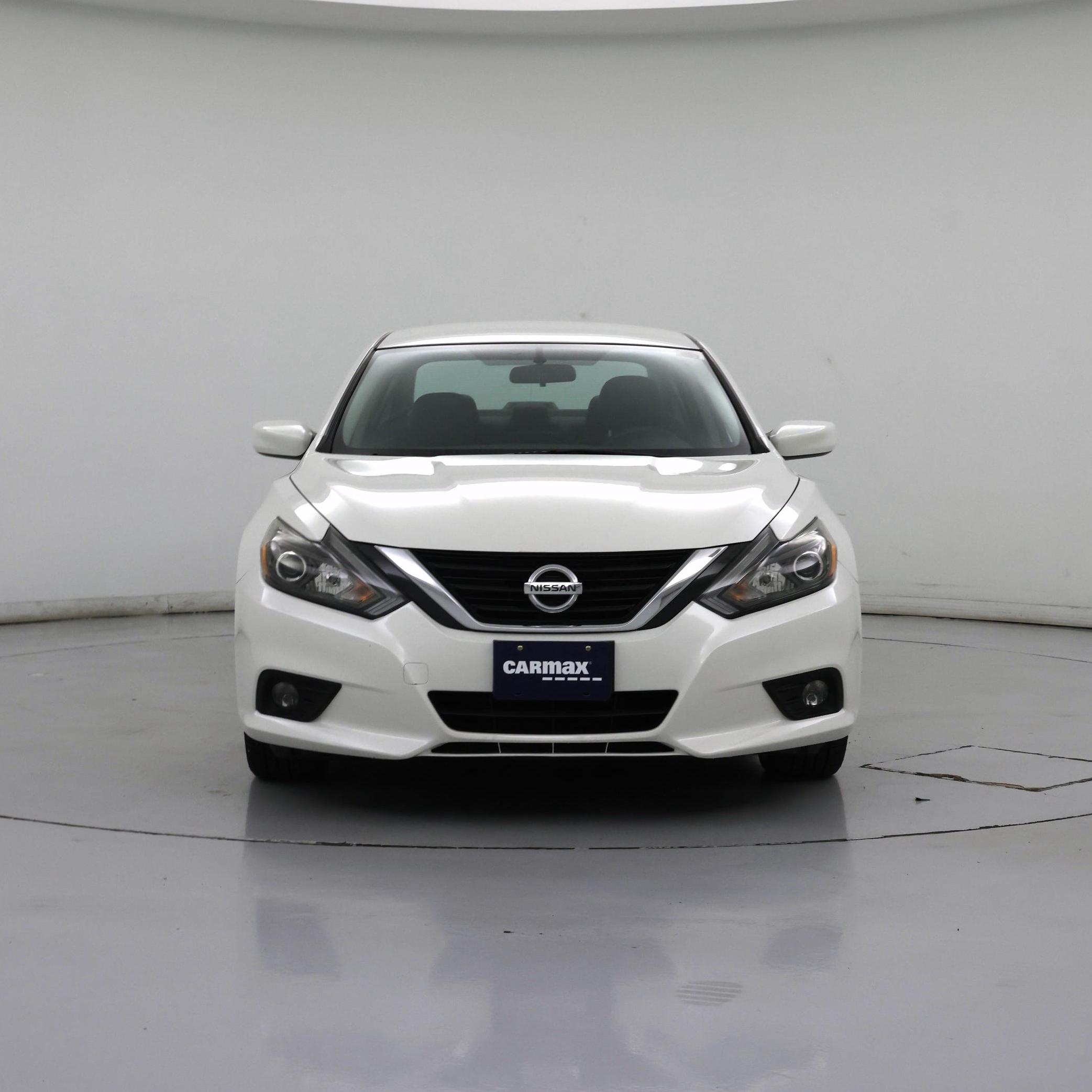 Thumbnail: 2018 Nissan Altima - 5