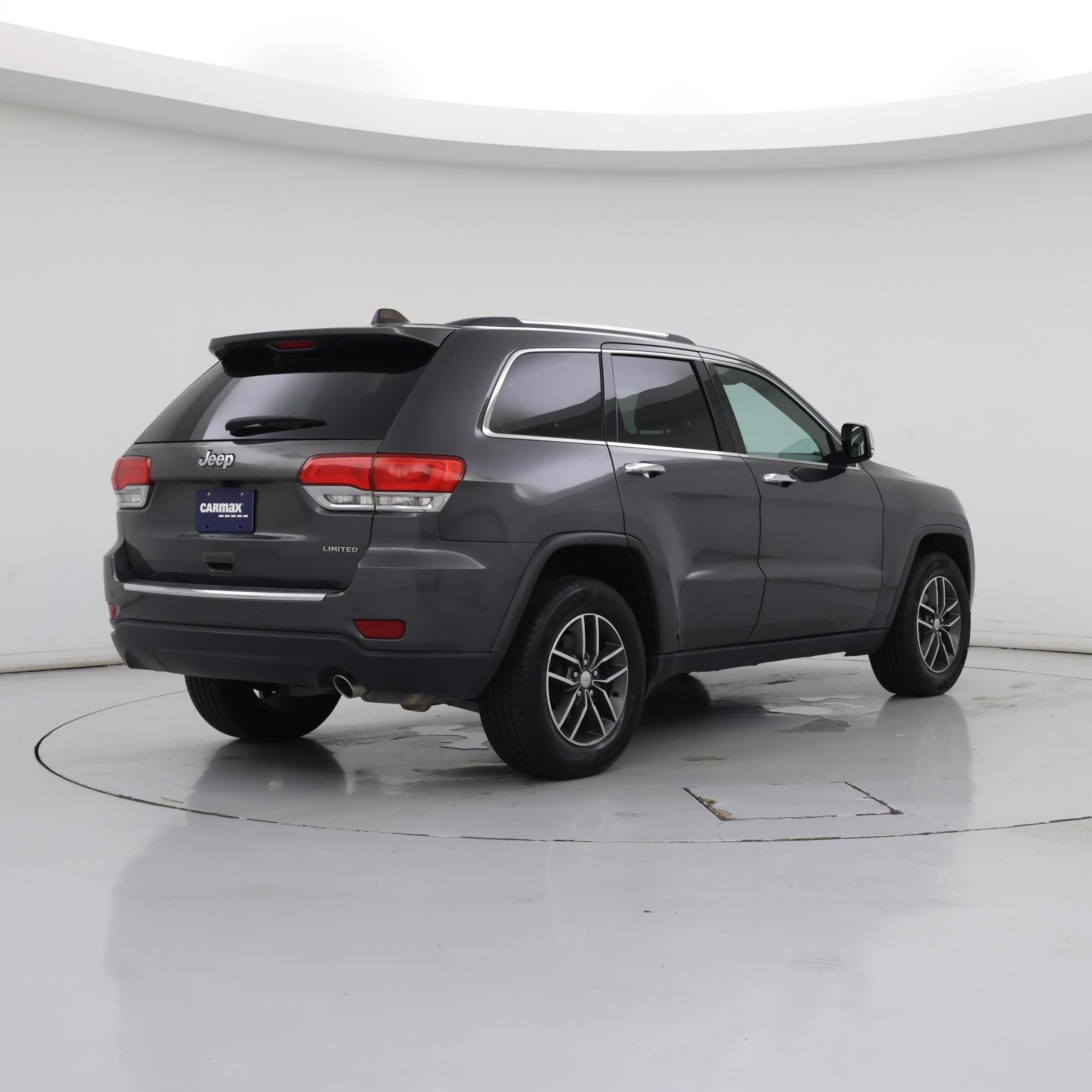 Thumbnail: 2017 Jeep Grand Cherokee - 8