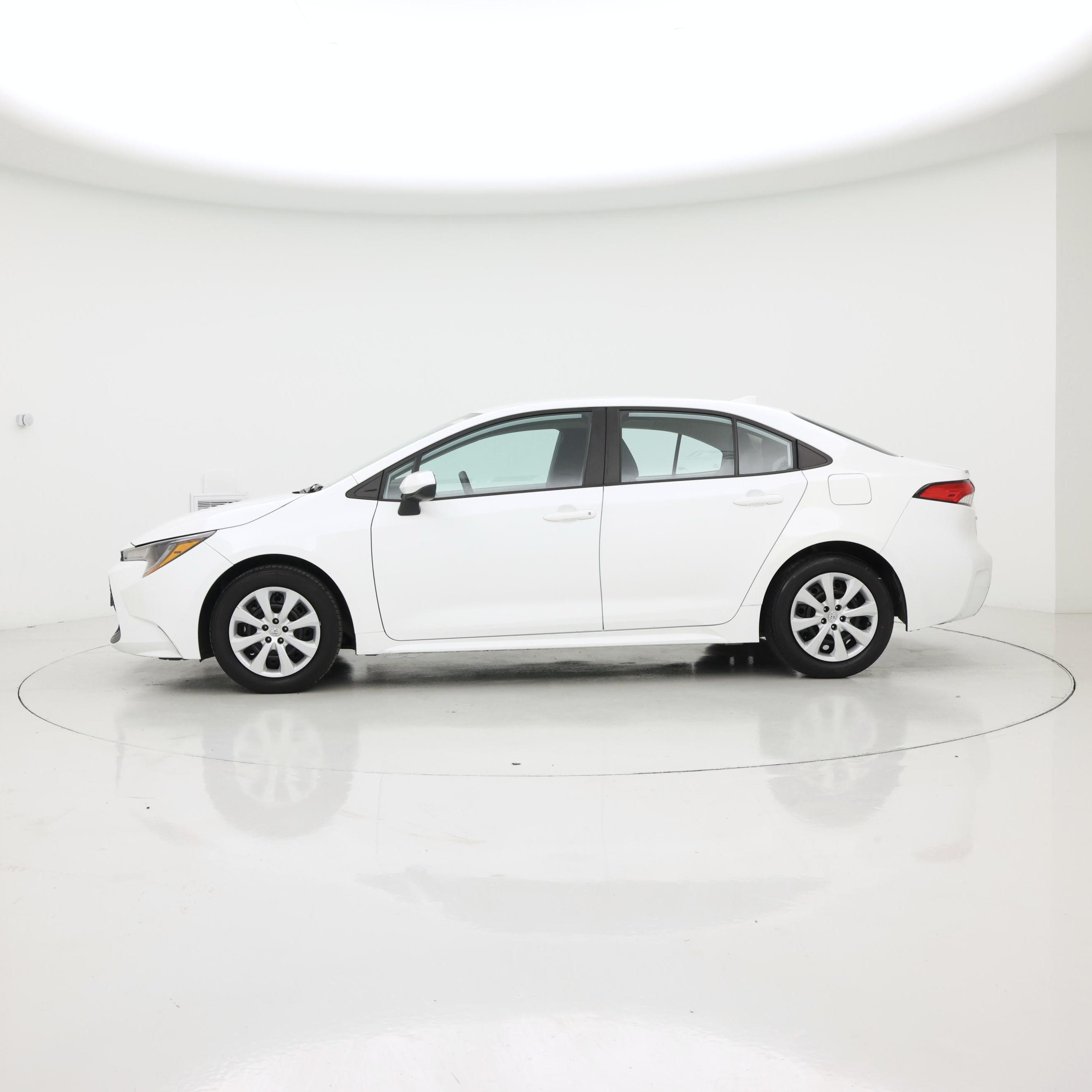 Thumbnail: 2022 Toyota Corolla - 3