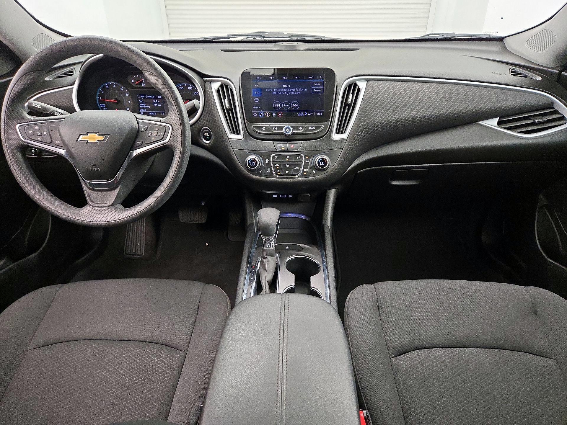 Thumbnail: 2023 Chevrolet Malibu - 9