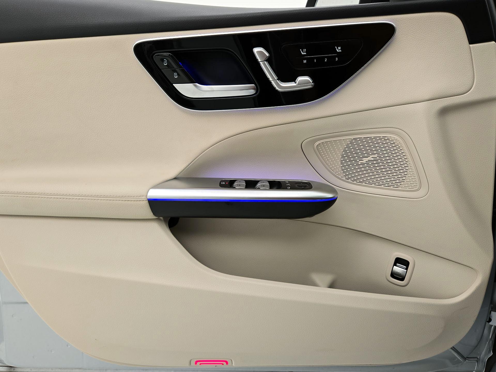 Thumbnail: 2022 Mercedes-Benz C-Class - 12