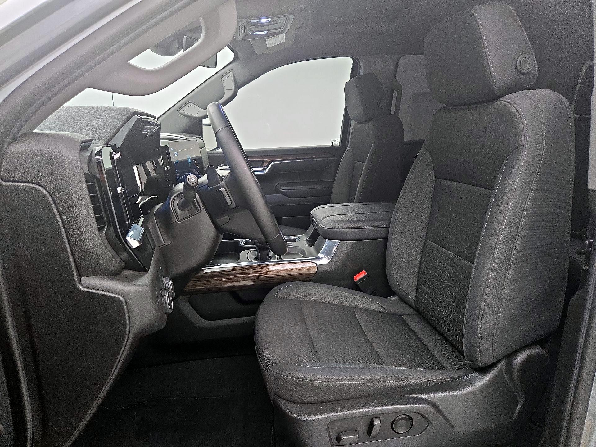 Thumbnail: 2023 Chevrolet Silverado 1500 - 11