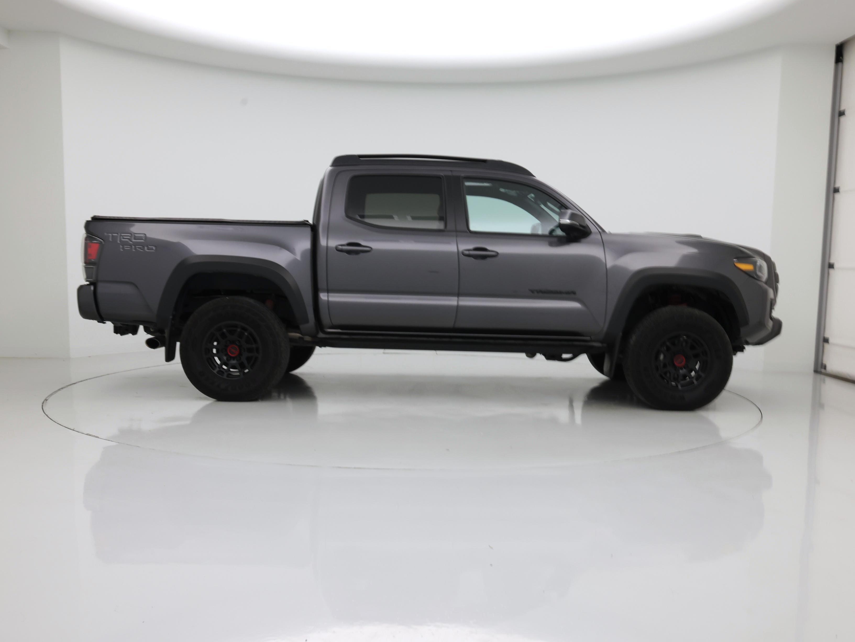 Thumbnail: 2022 Toyota Tacoma - 7