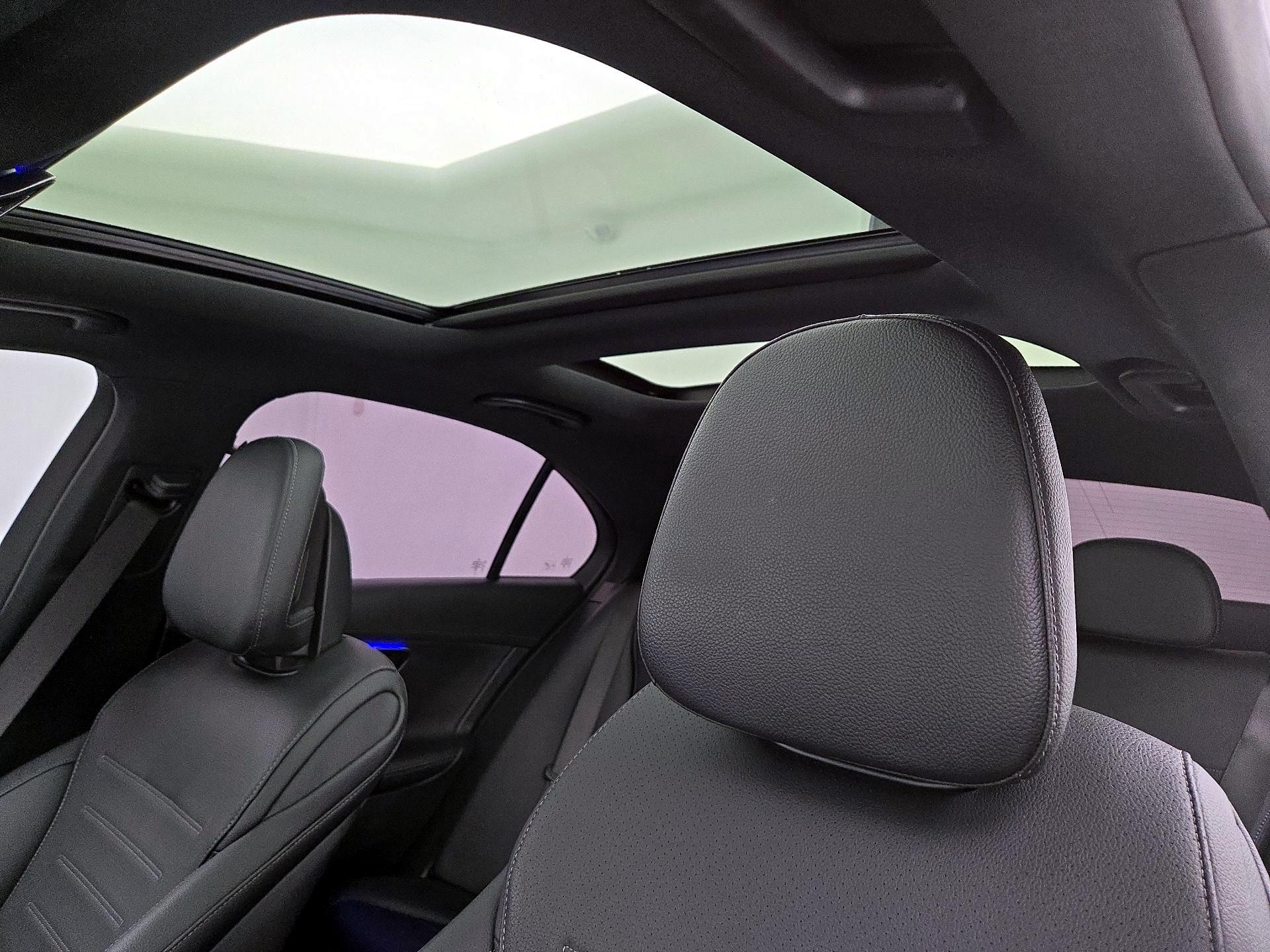 Thumbnail: 2023 Mercedes-Benz C-Class - 19