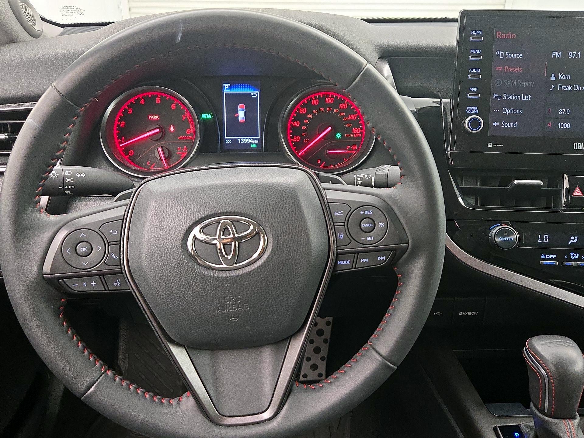Thumbnail: 2022 Toyota Camry - 10