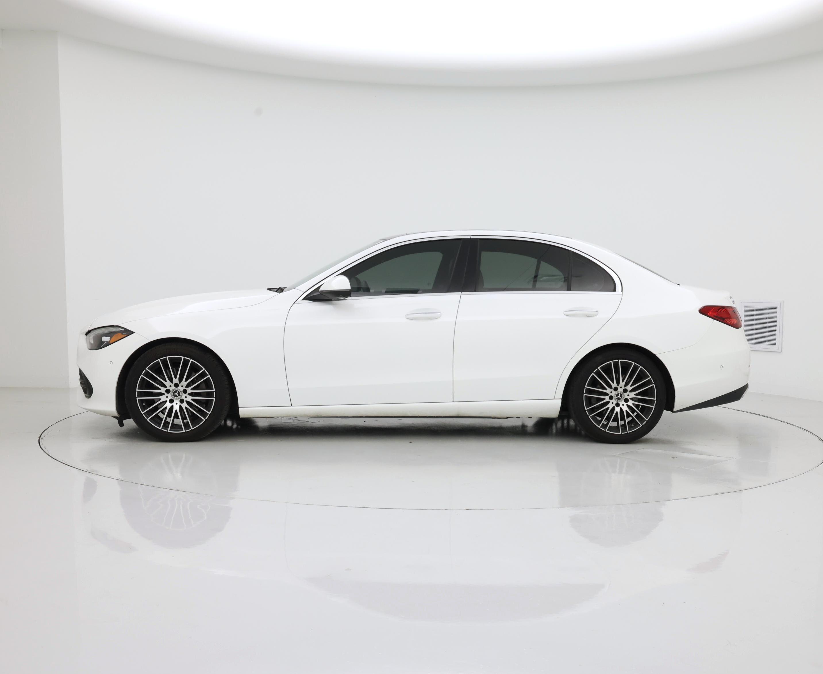 Thumbnail: 2022 Mercedes-Benz C-Class - 3