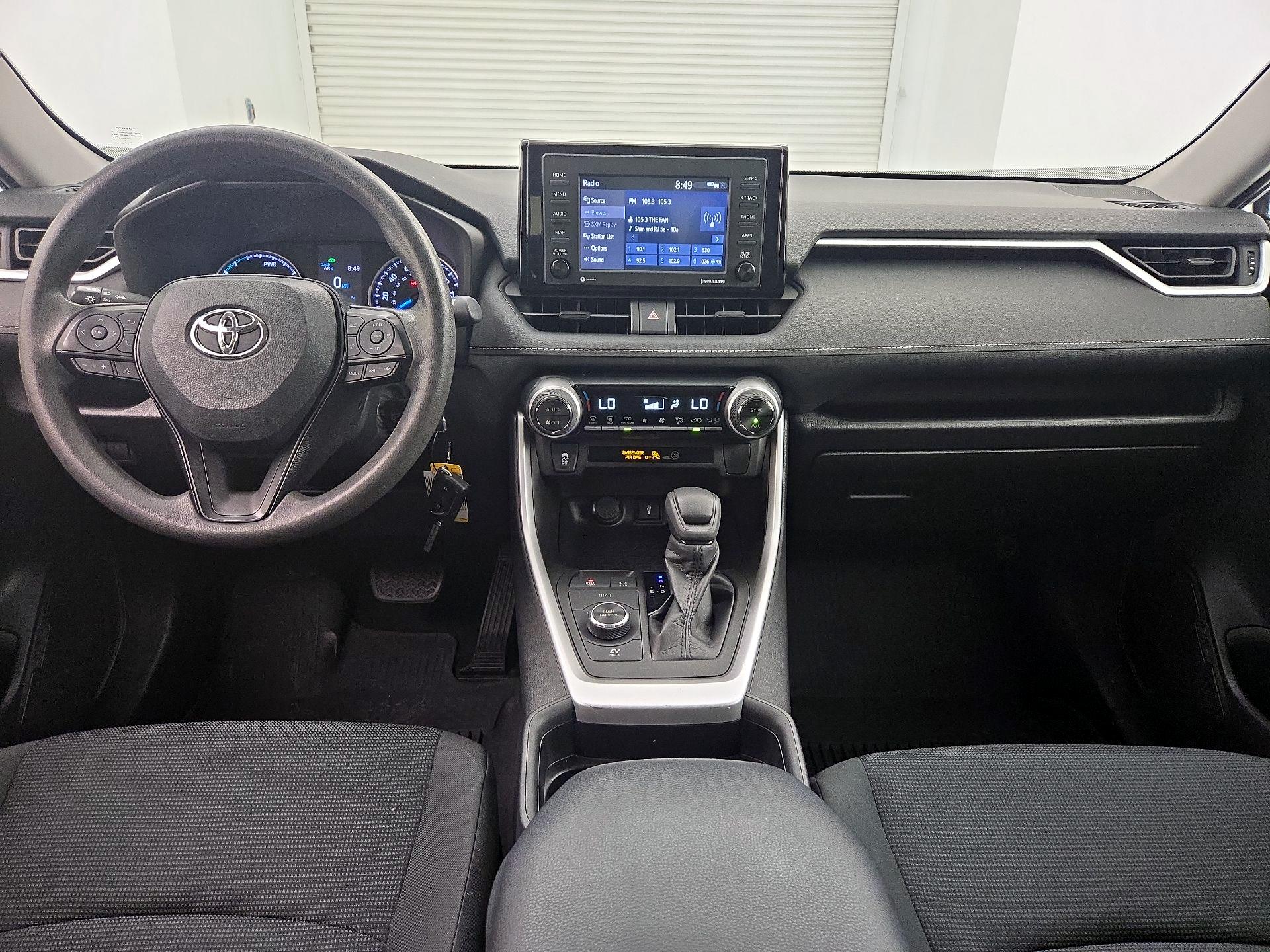 Thumbnail: 2020 Toyota RAV4 - 9