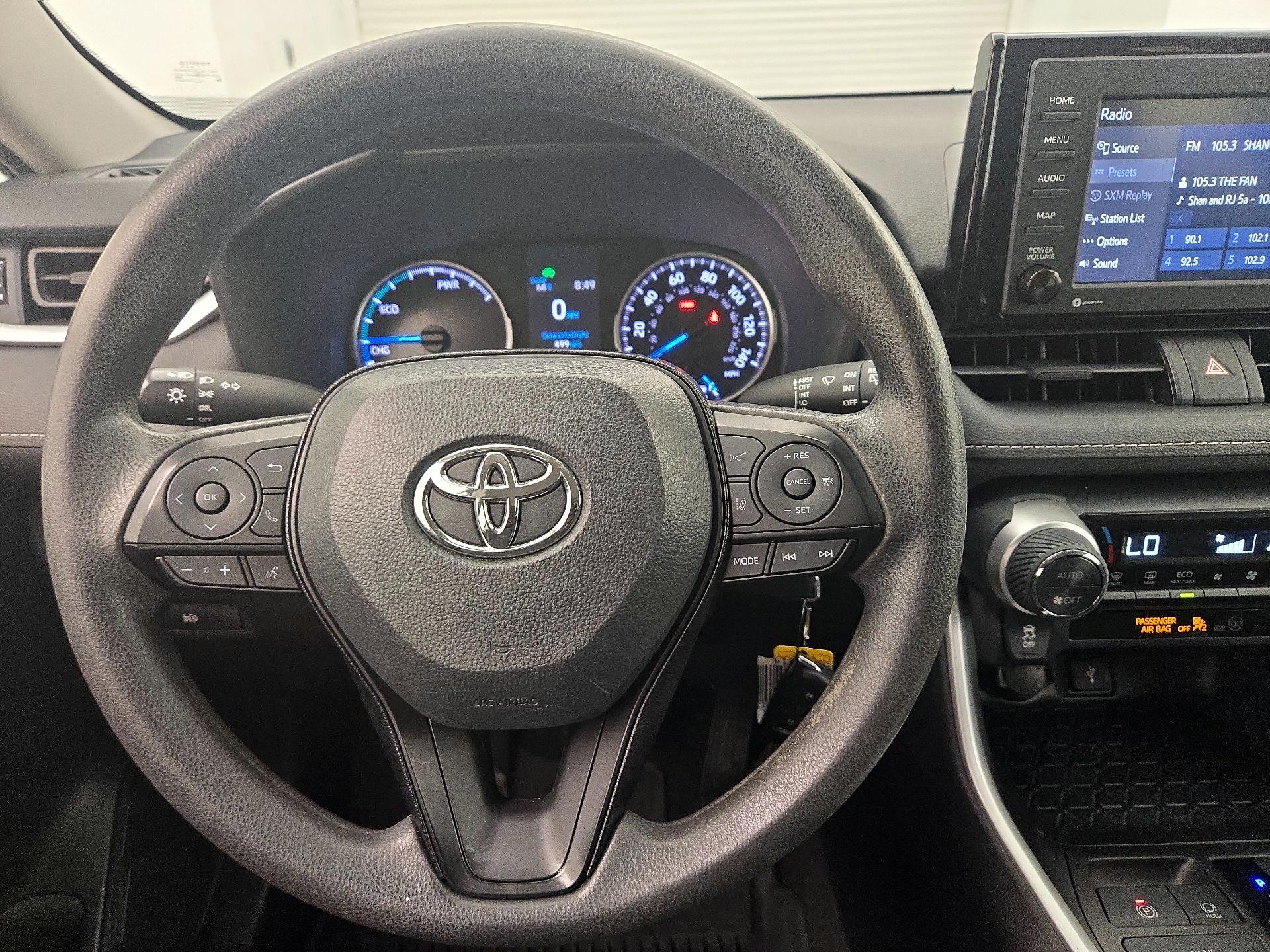 Thumbnail: 2020 Toyota RAV4 - 10