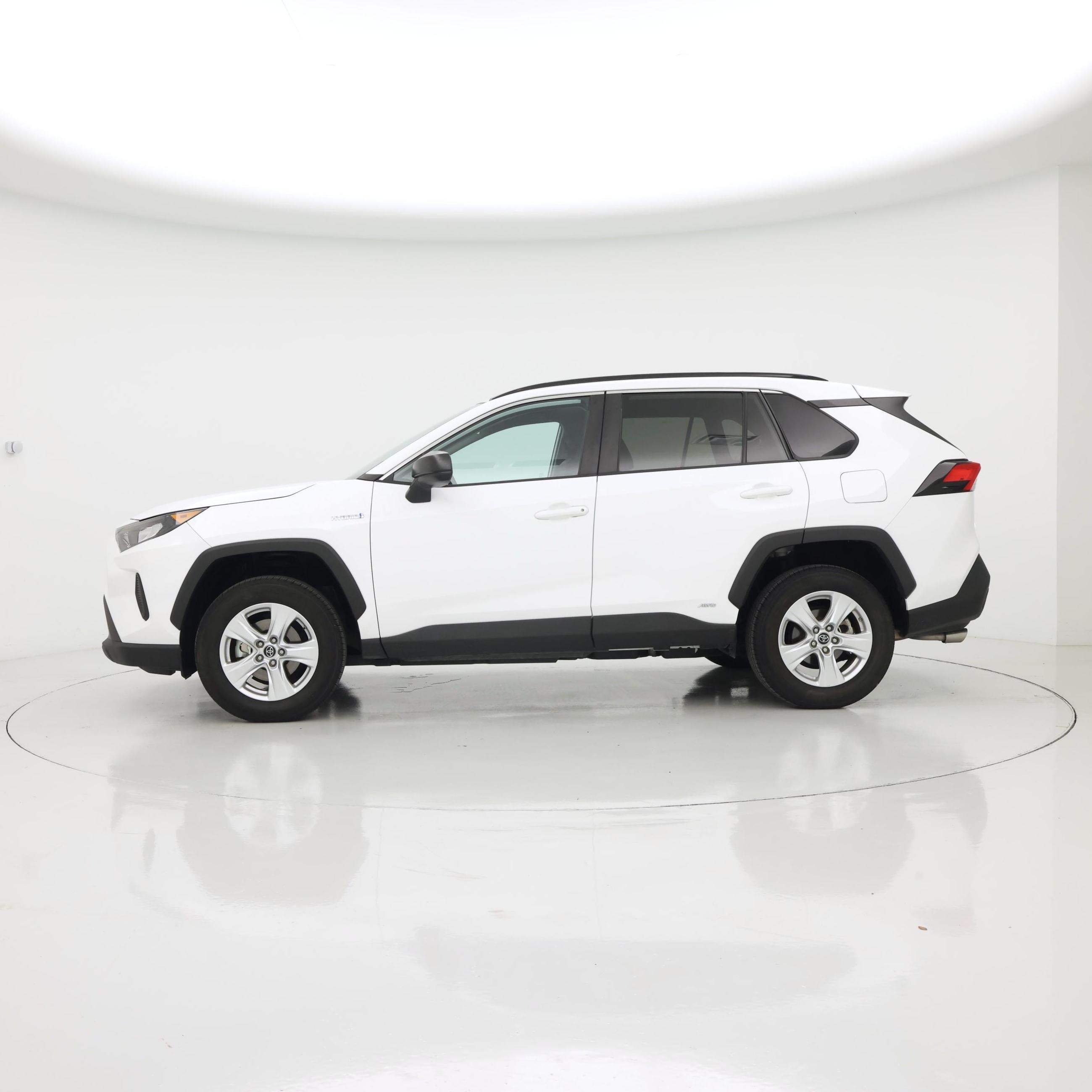 Thumbnail: 2020 Toyota RAV4 - 3