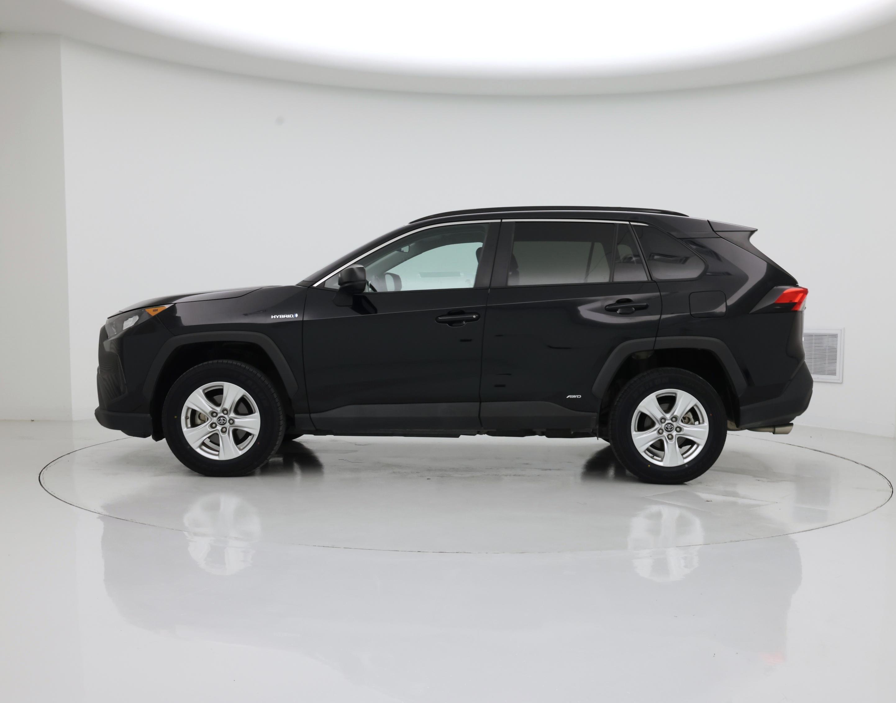 Thumbnail: 2020 Toyota RAV4 - 3
