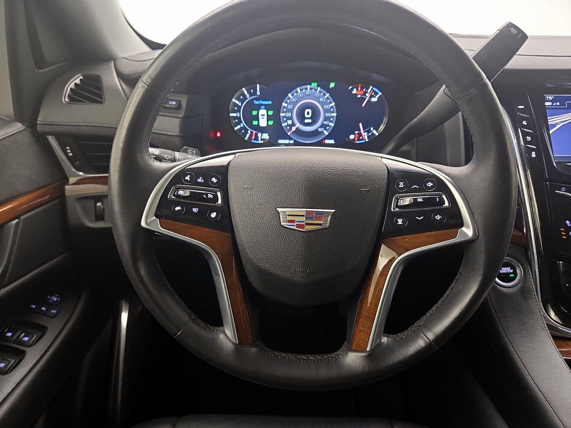 Thumbnail: 2017 Cadillac Escalade - 10