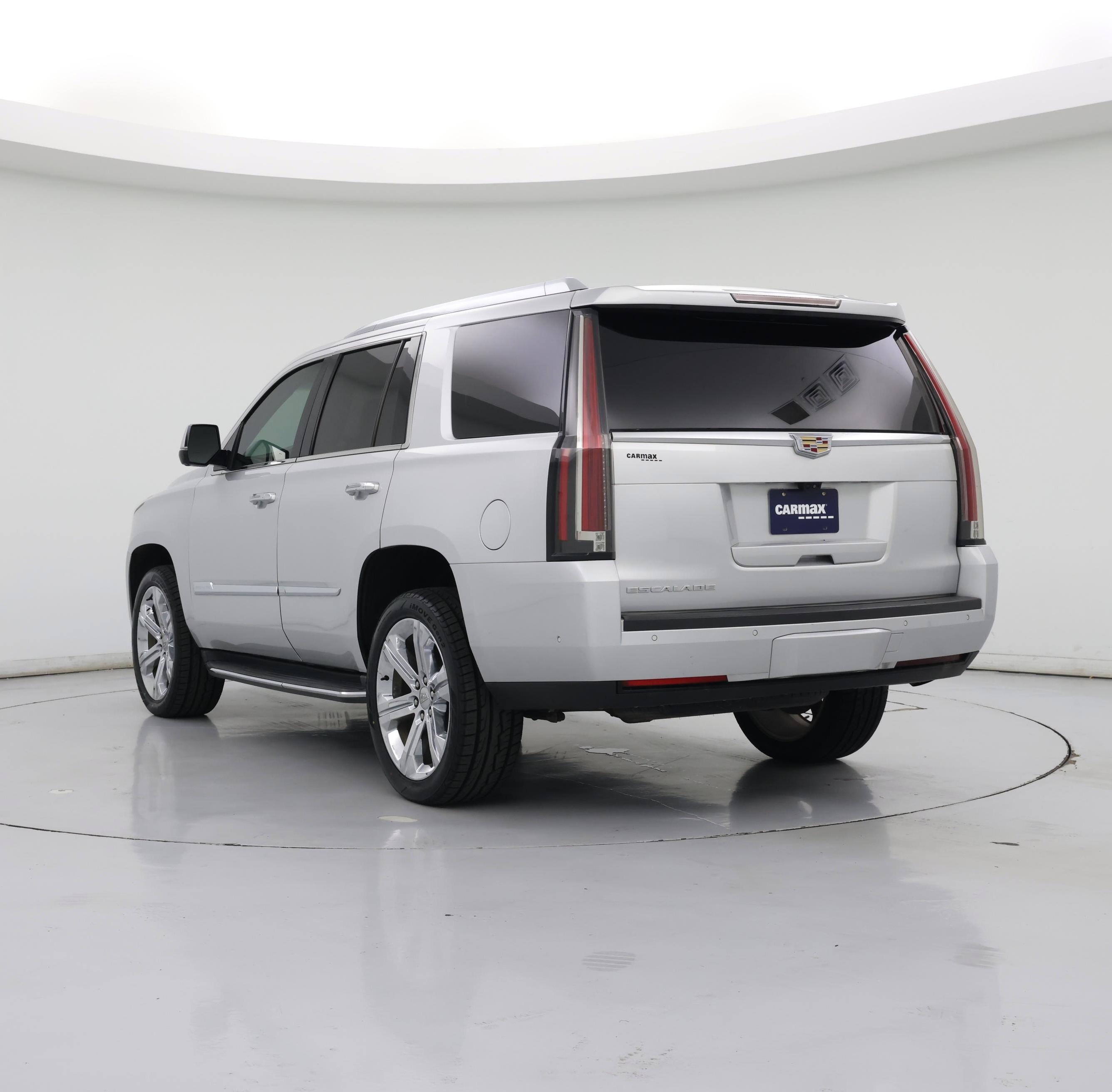 Thumbnail: 2017 Cadillac Escalade - 2