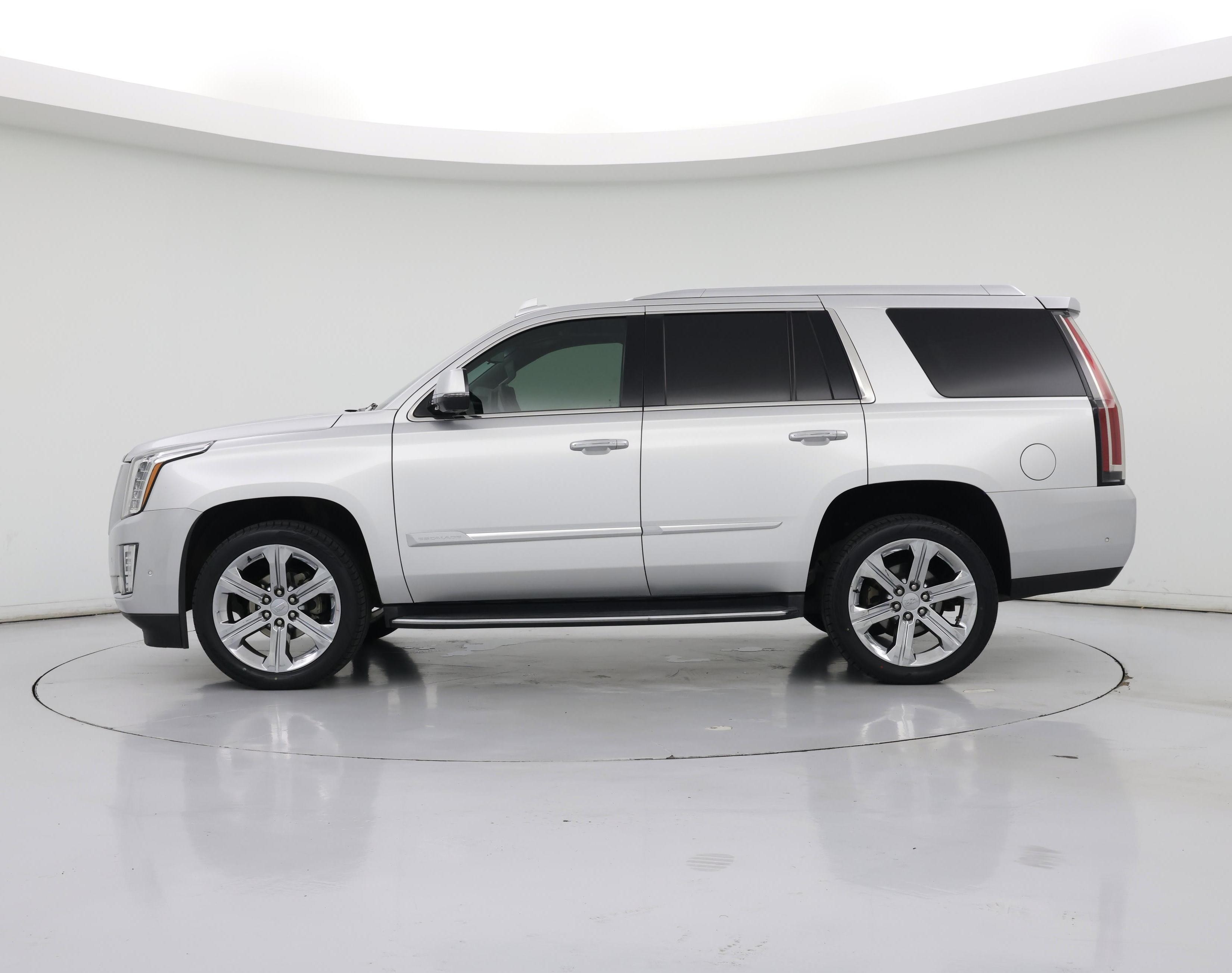 Thumbnail: 2017 Cadillac Escalade - 3
