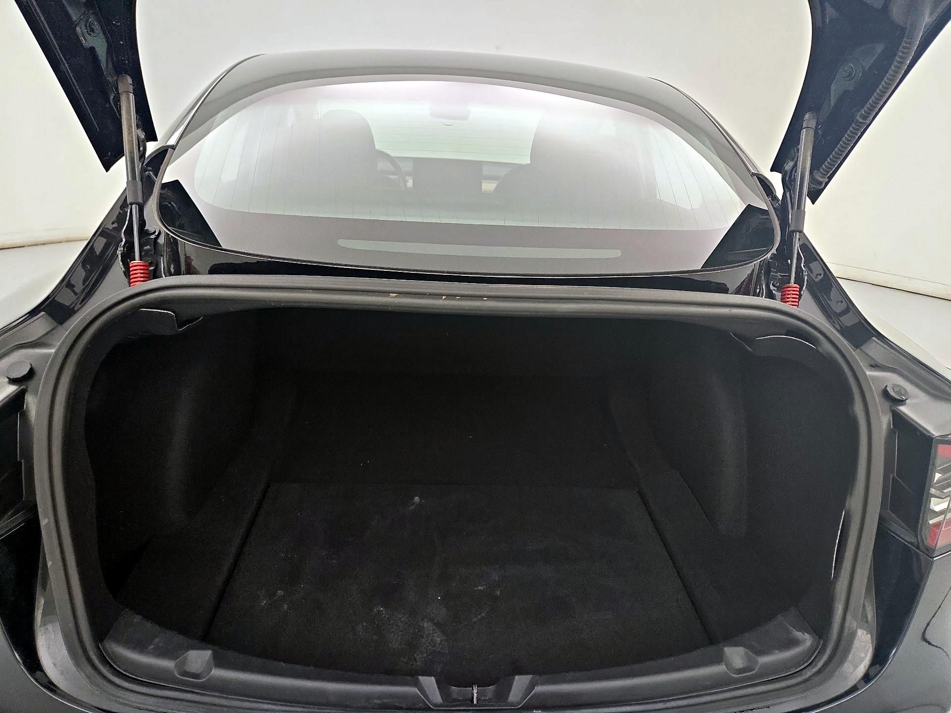 Thumbnail: 2019 Tesla Model 3 - 20