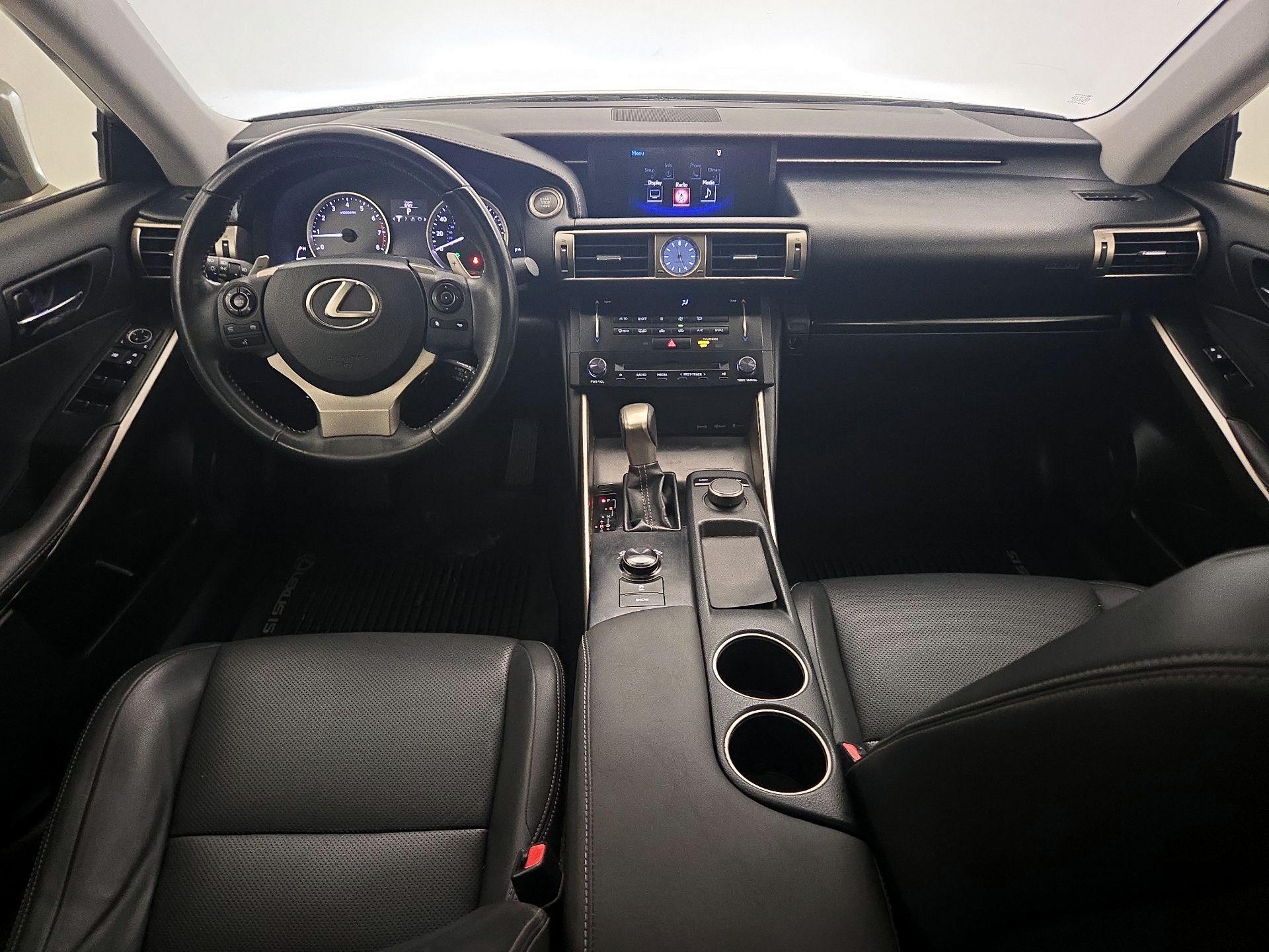 Thumbnail: 2014 Lexus IS - 9