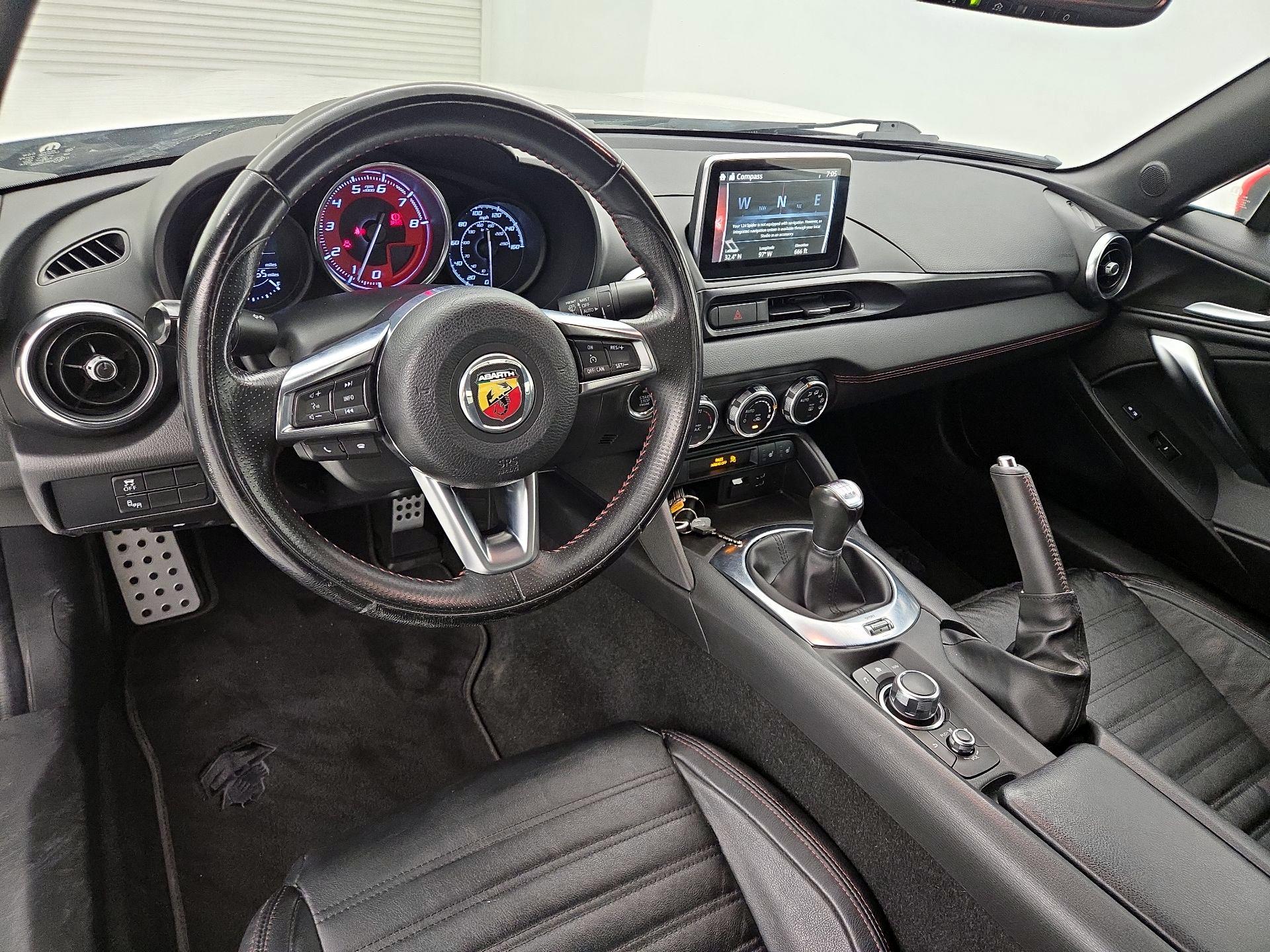 Thumbnail: 2020 Fiat 124 Spider - 9