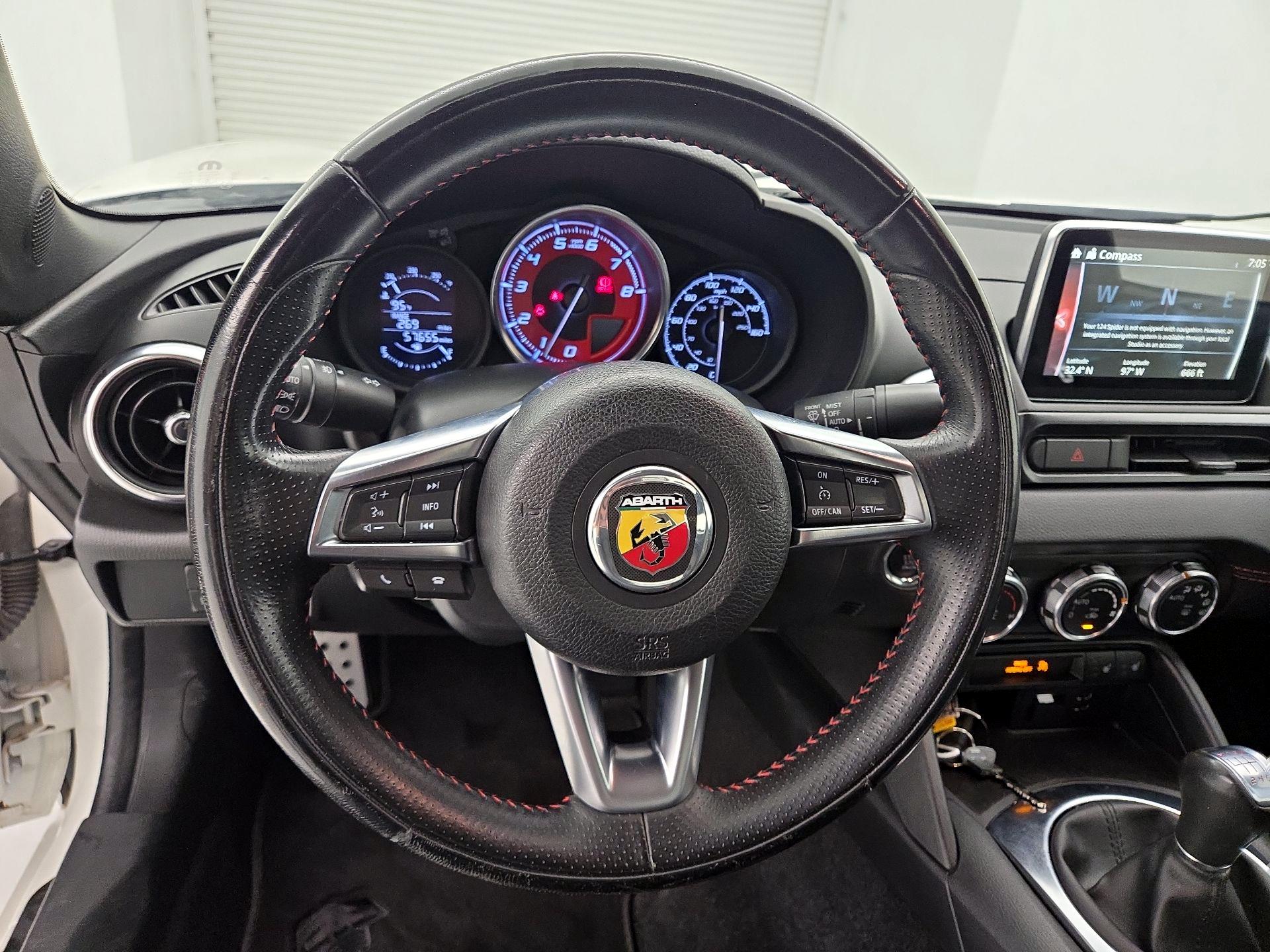 Thumbnail: 2020 Fiat 124 Spider - 10
