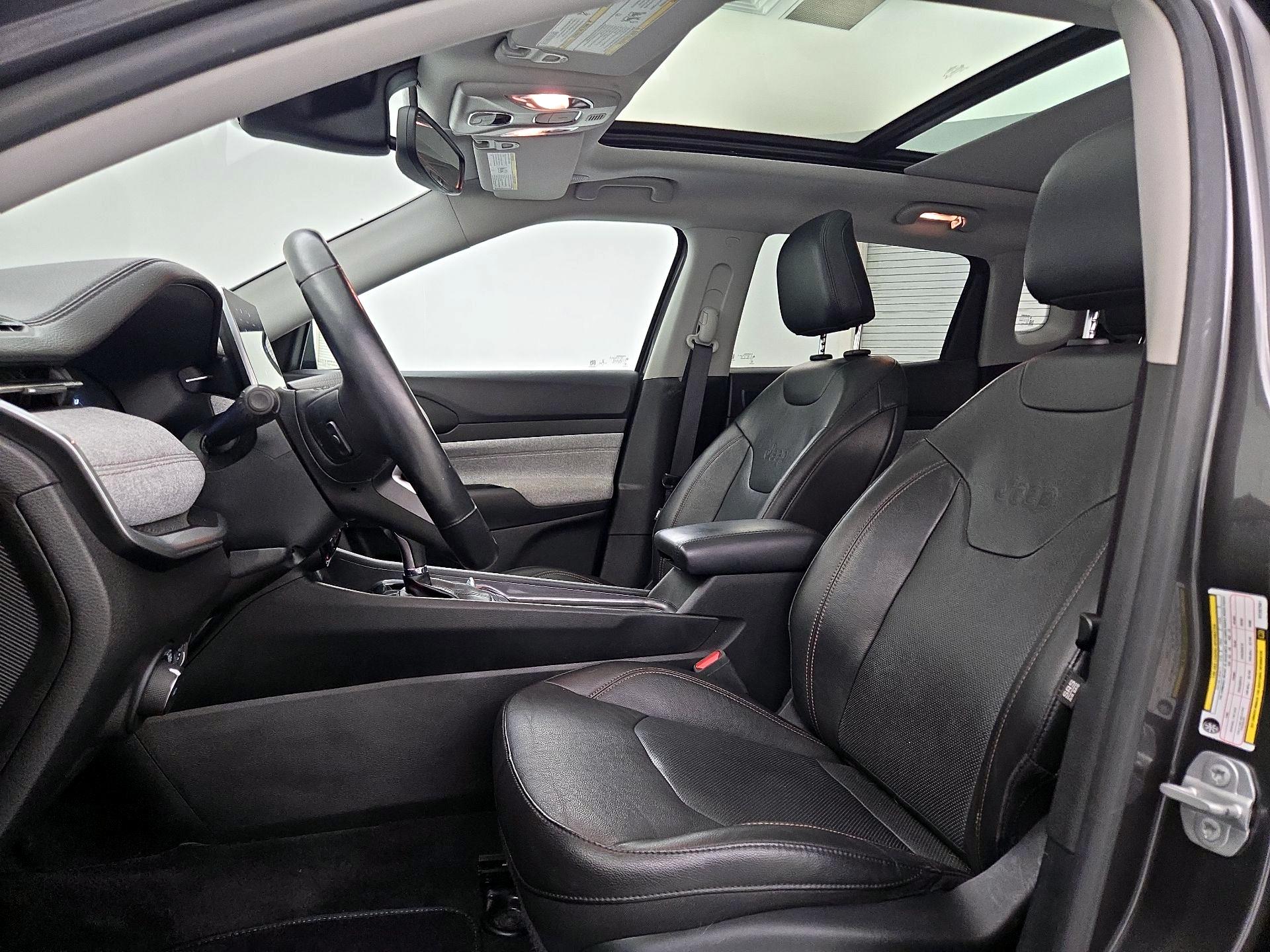Thumbnail: 2022 Jeep Compass - 11