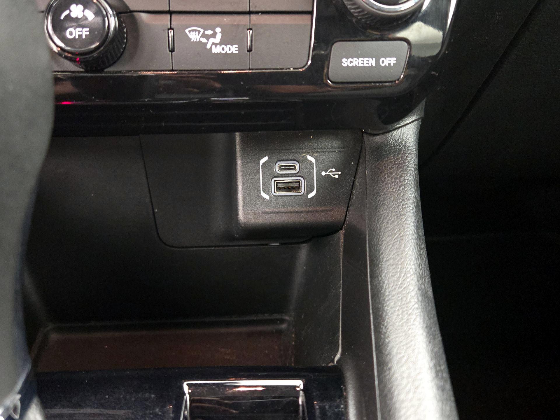 Thumbnail: 2022 Jeep Compass - 18