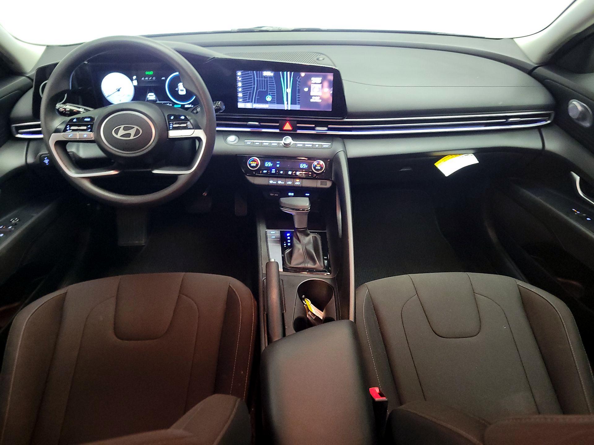 Thumbnail: 2024 Hyundai Elantra - 9