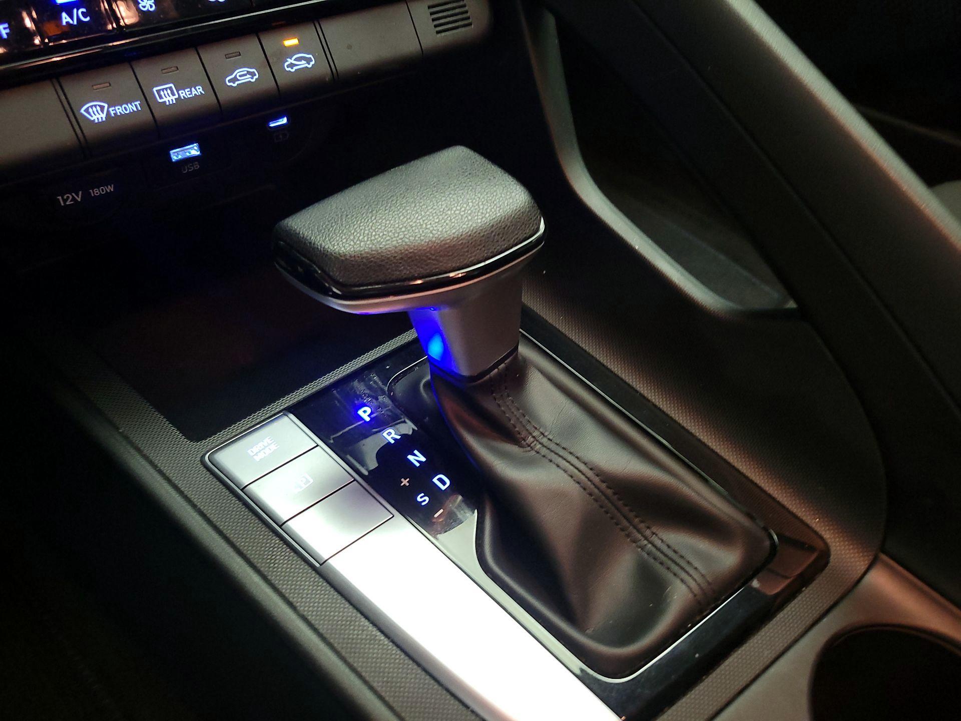Thumbnail: 2024 Hyundai Elantra - 18
