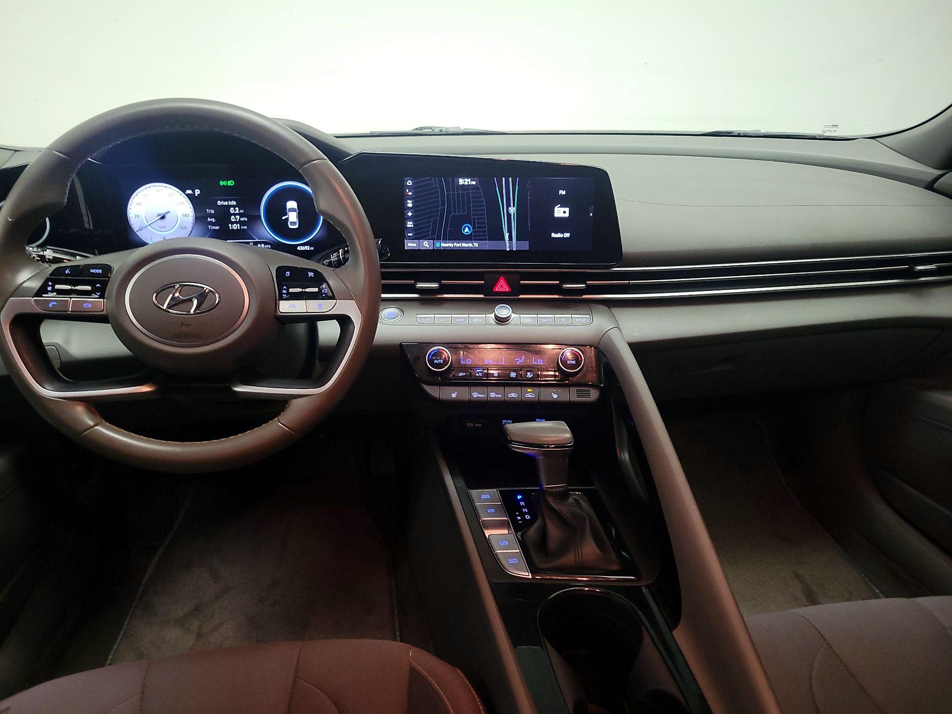 Thumbnail: 2023 Hyundai Elantra - 9