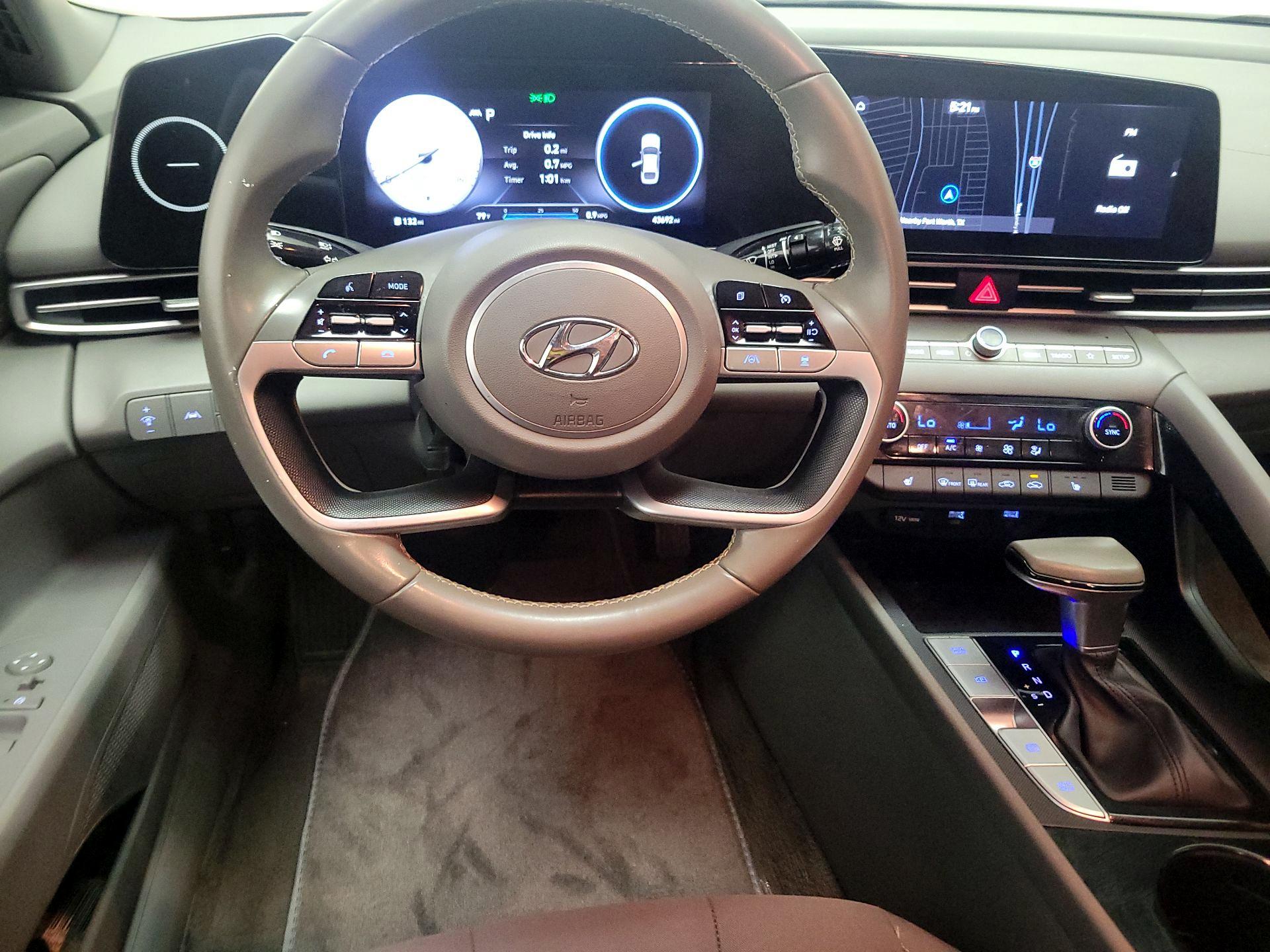 Thumbnail: 2023 Hyundai Elantra - 10