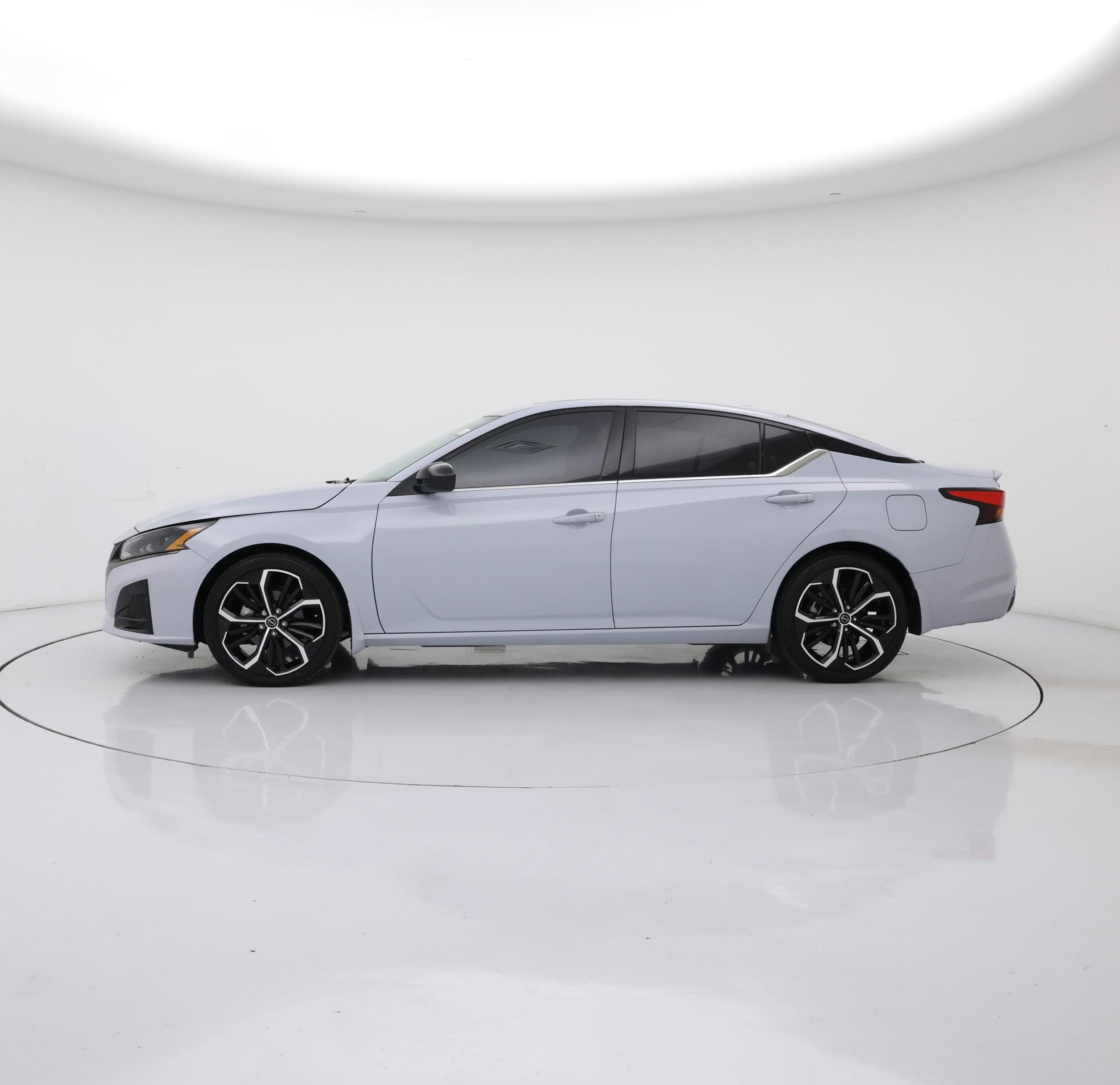 Thumbnail: 2023 Nissan Altima - 3