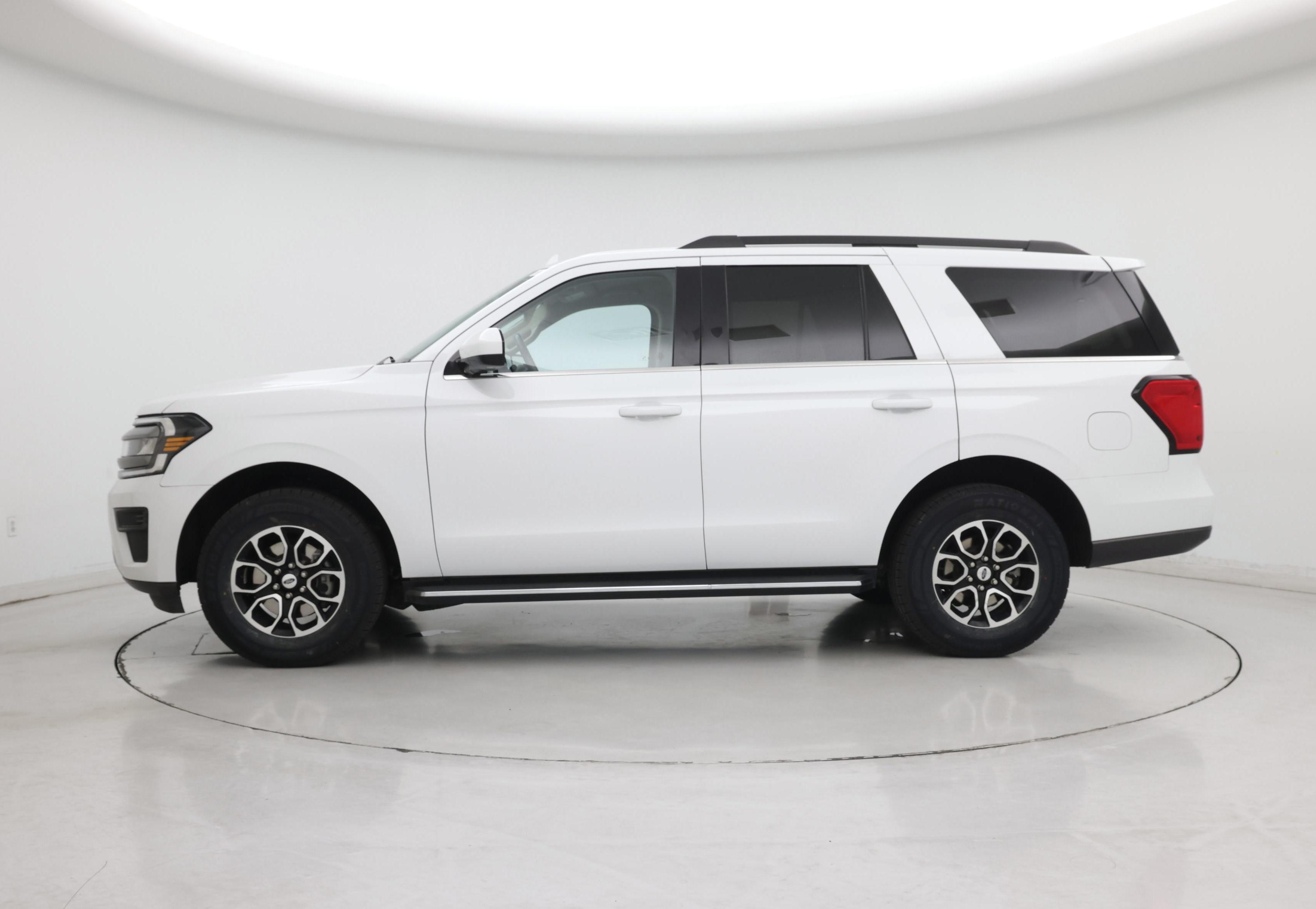 Thumbnail: 2023 Ford Expedition - 3