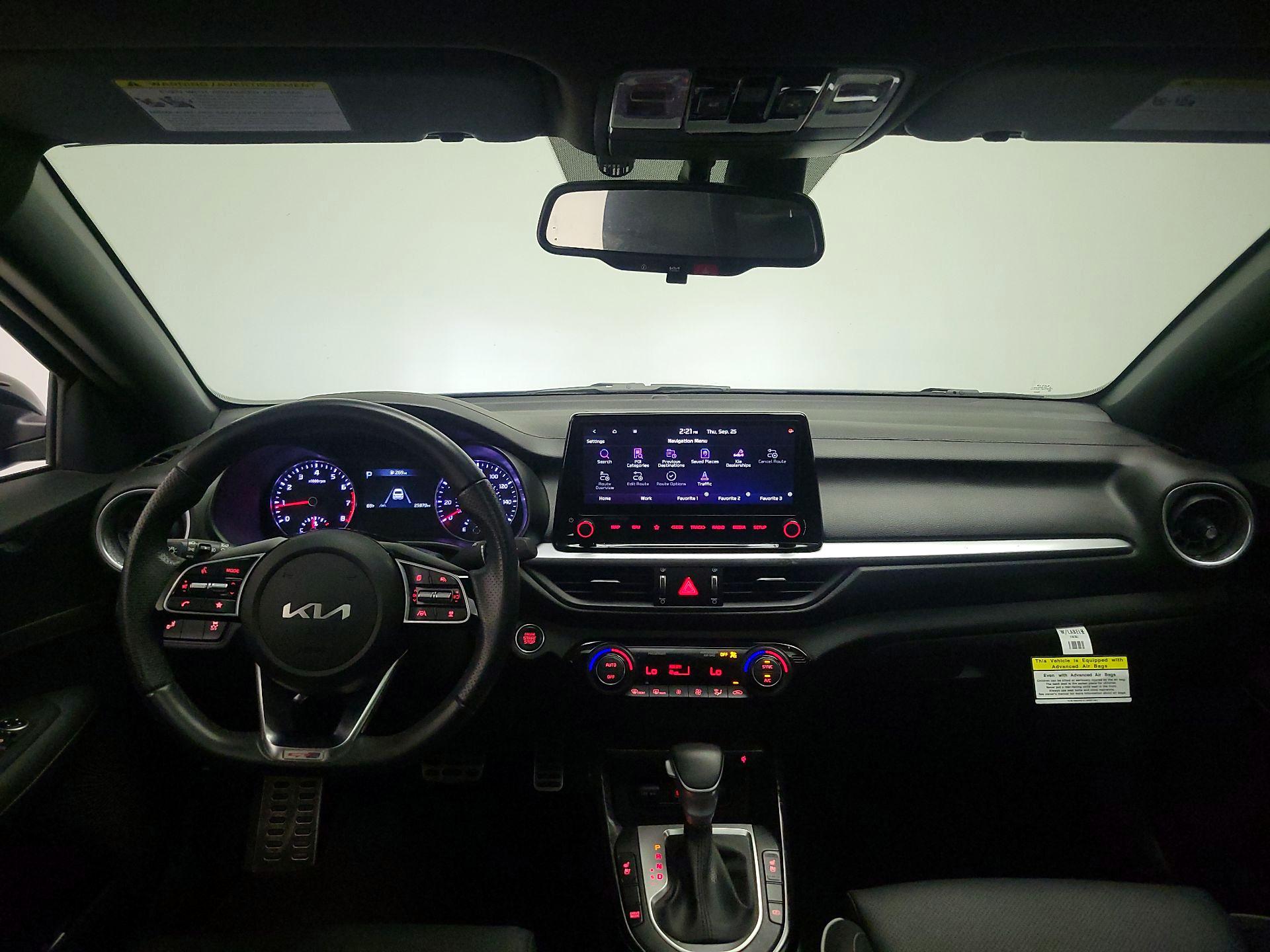 Thumbnail: 2023 Kia Forte - 9