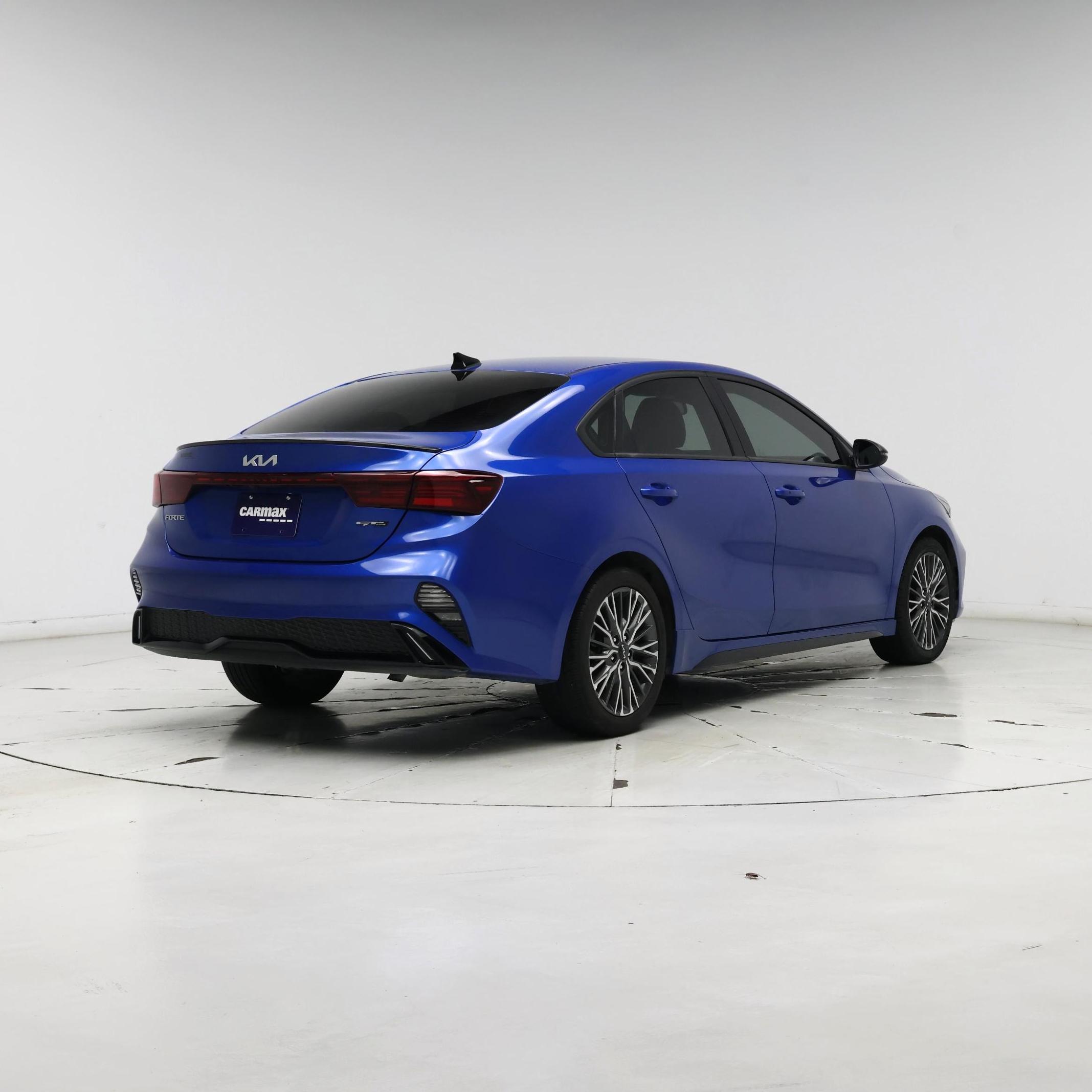 Thumbnail: 2023 Kia Forte - 8