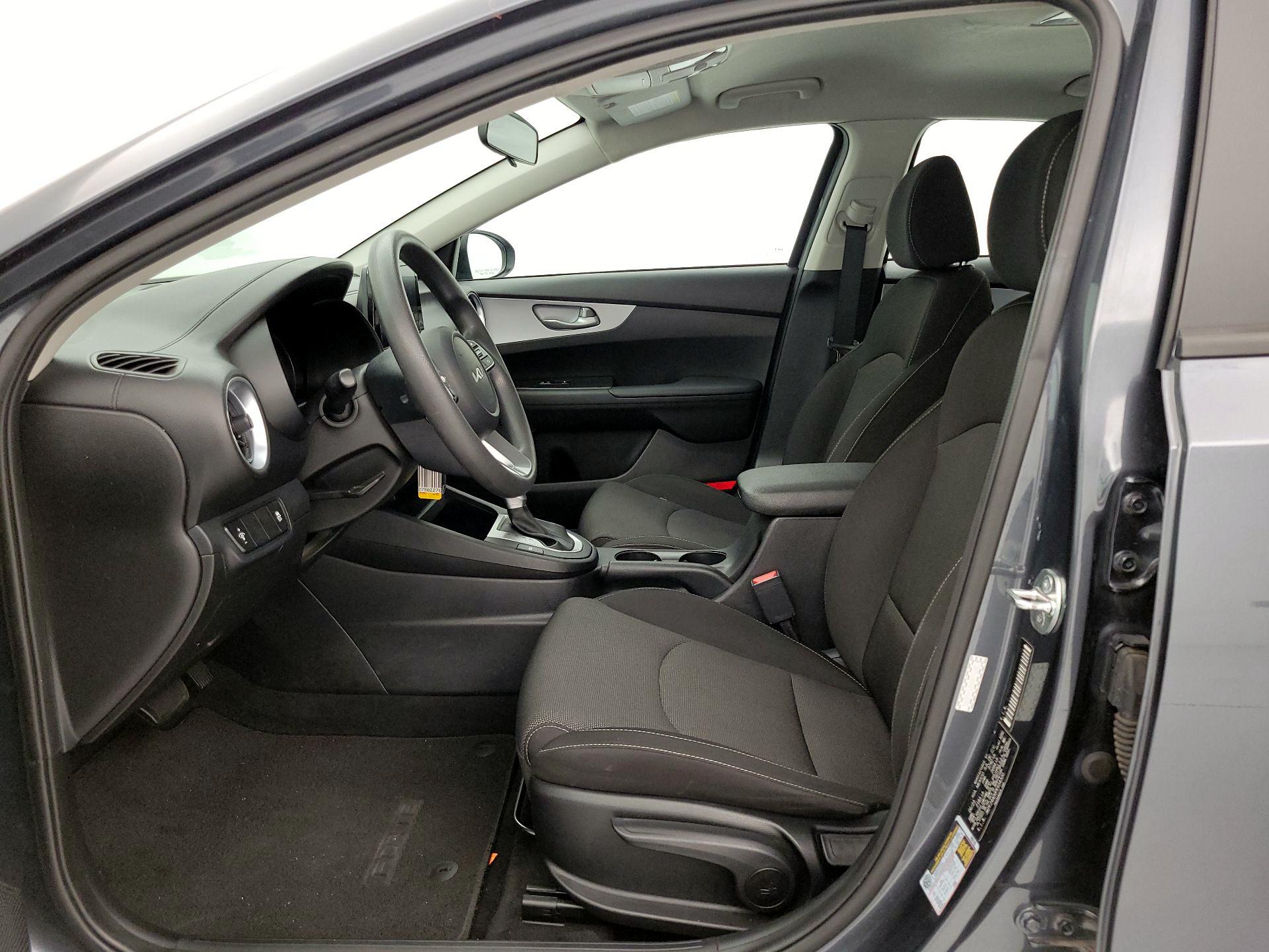 Thumbnail: 2023 Kia Forte - 11