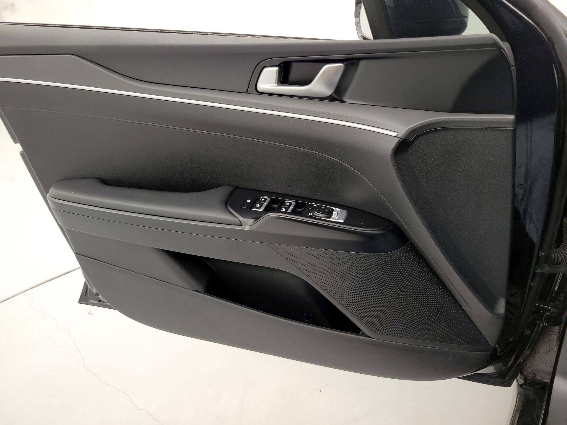 Thumbnail: 2023 Kia K5 - 12