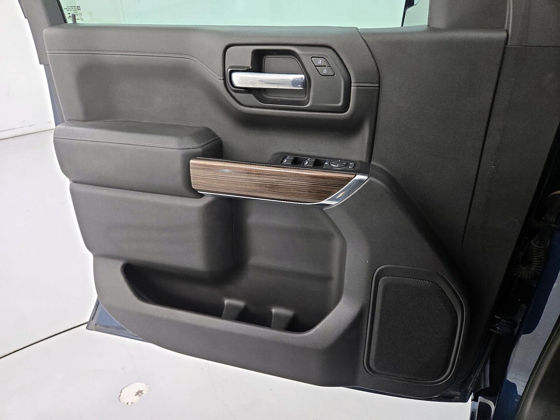Thumbnail: 2020 Chevrolet Silverado 1500 - 12