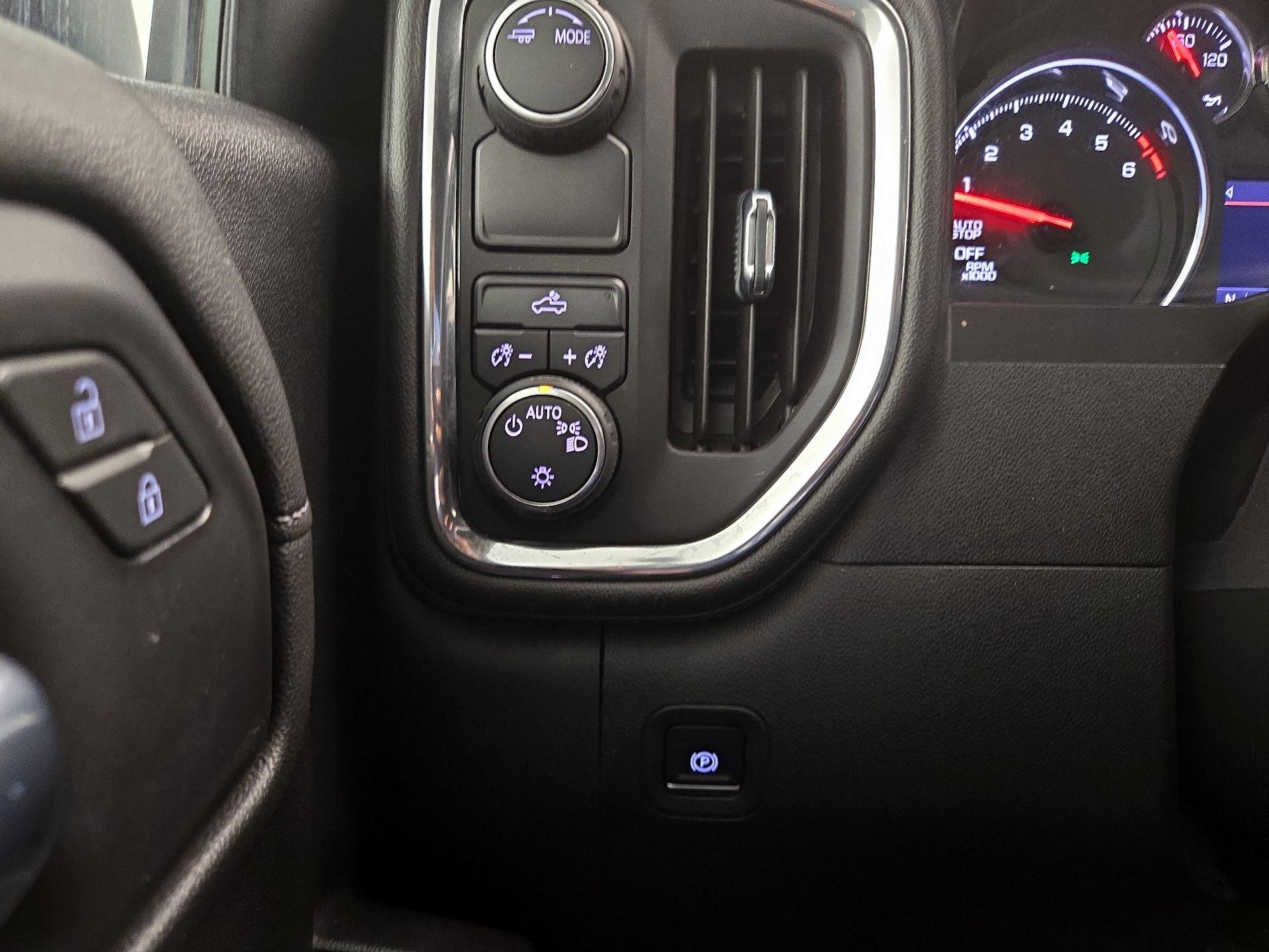 Thumbnail: 2020 Chevrolet Silverado 1500 - 13