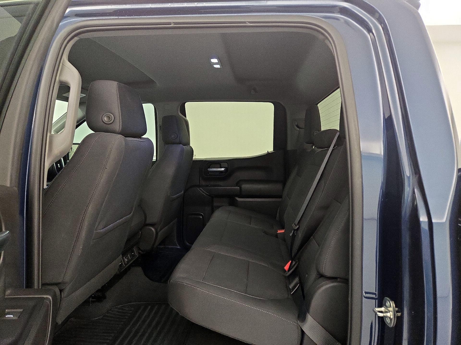 Thumbnail: 2020 Chevrolet Silverado 1500 - 19