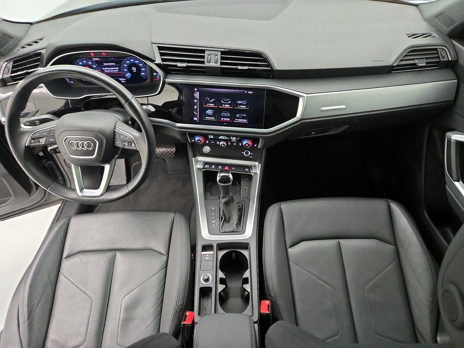 Thumbnail: 2020 Audi Q3 - 9