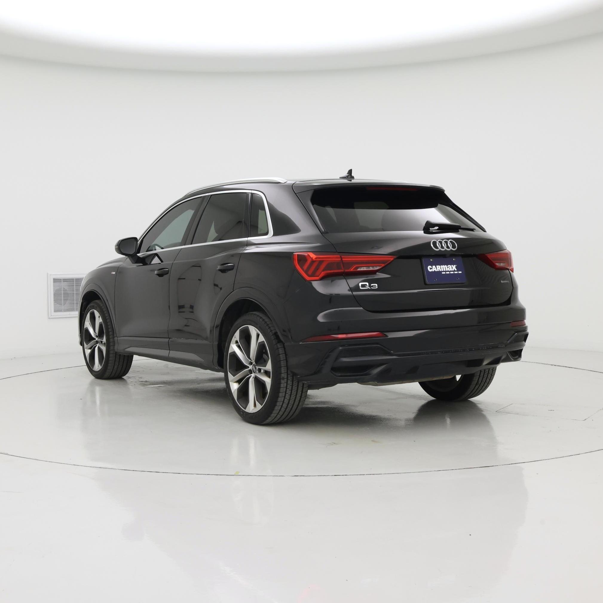 Thumbnail: 2020 Audi Q3 - 2