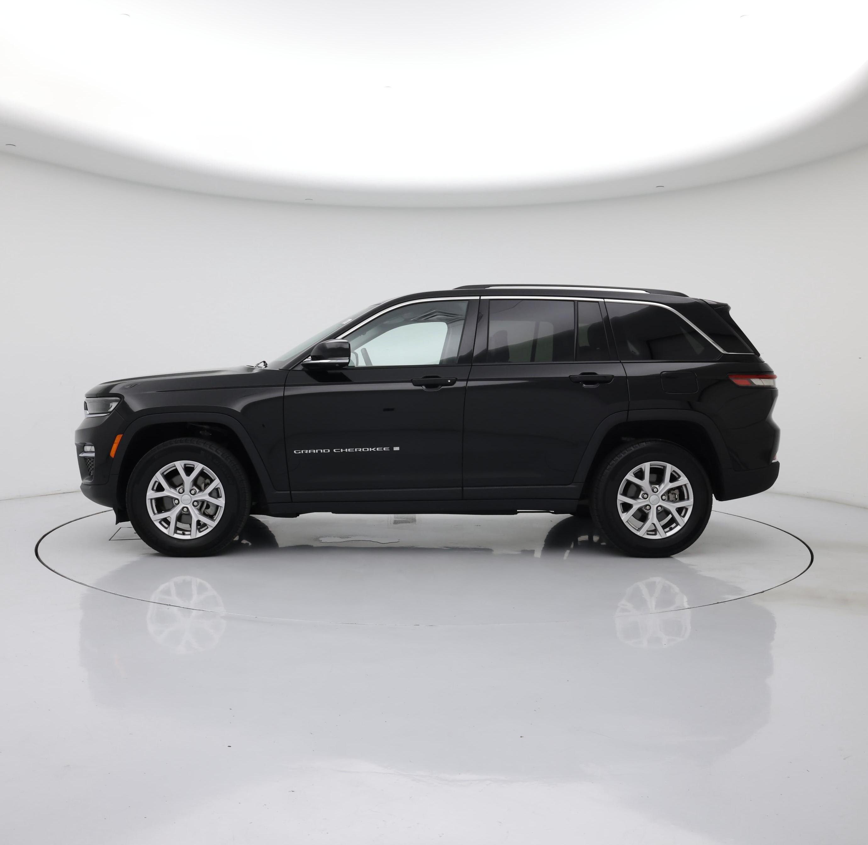 Thumbnail: 2022 Jeep Grand Cherokee - 3