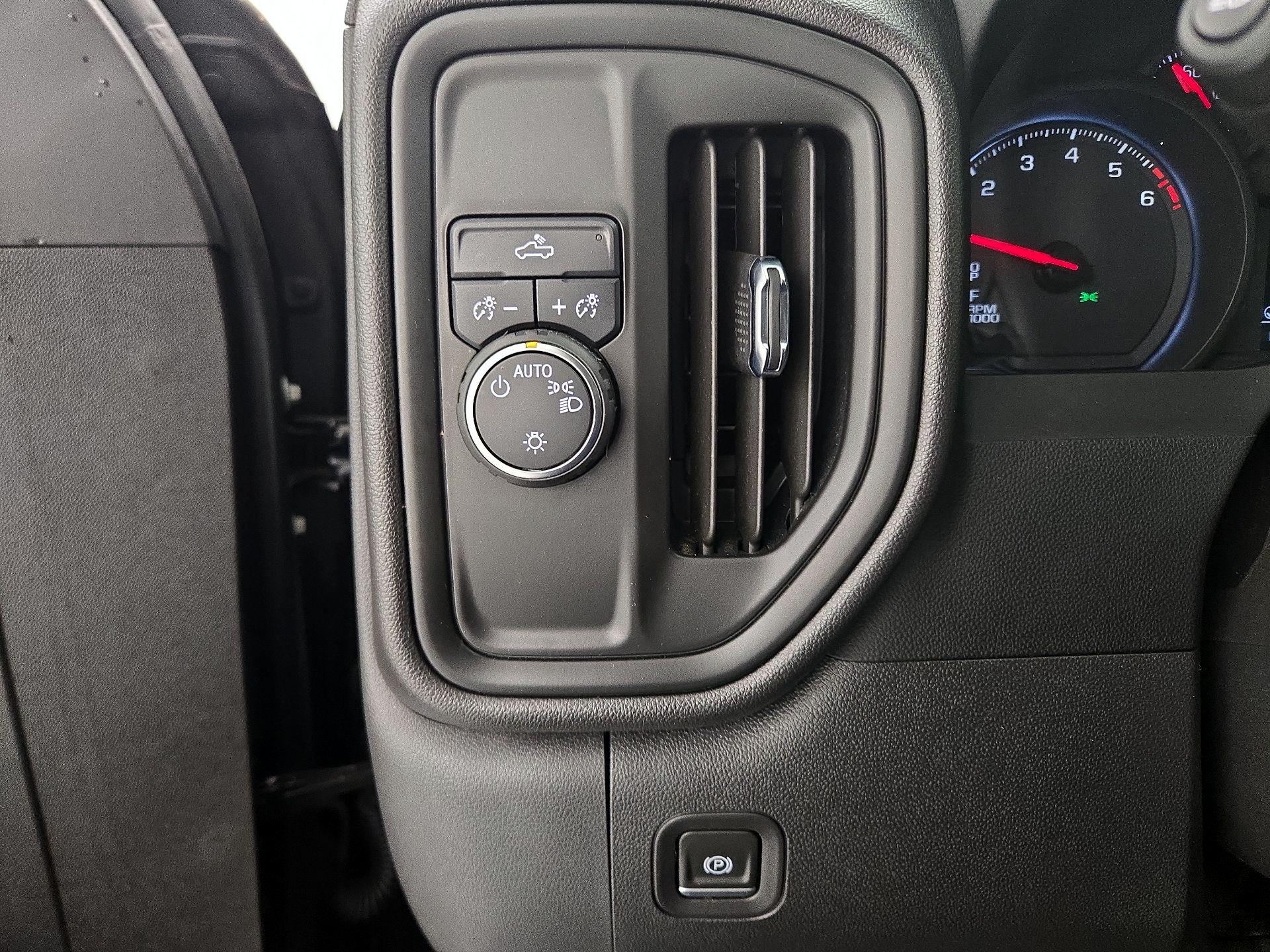 Thumbnail: 2023 Chevrolet Silverado 1500 - 13
