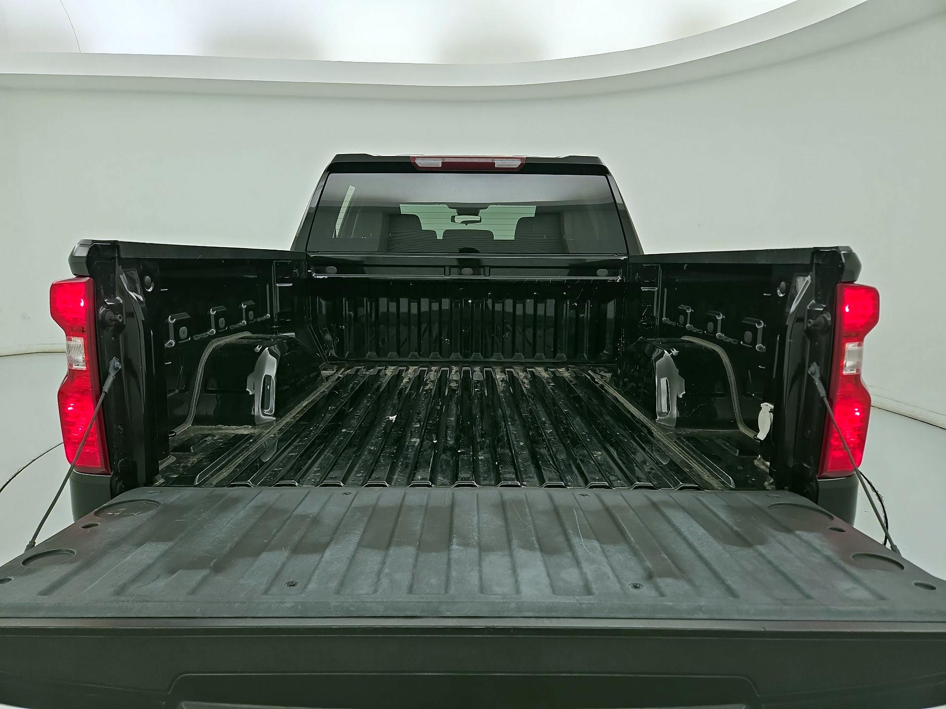 Thumbnail: 2023 Chevrolet Silverado 1500 - 20