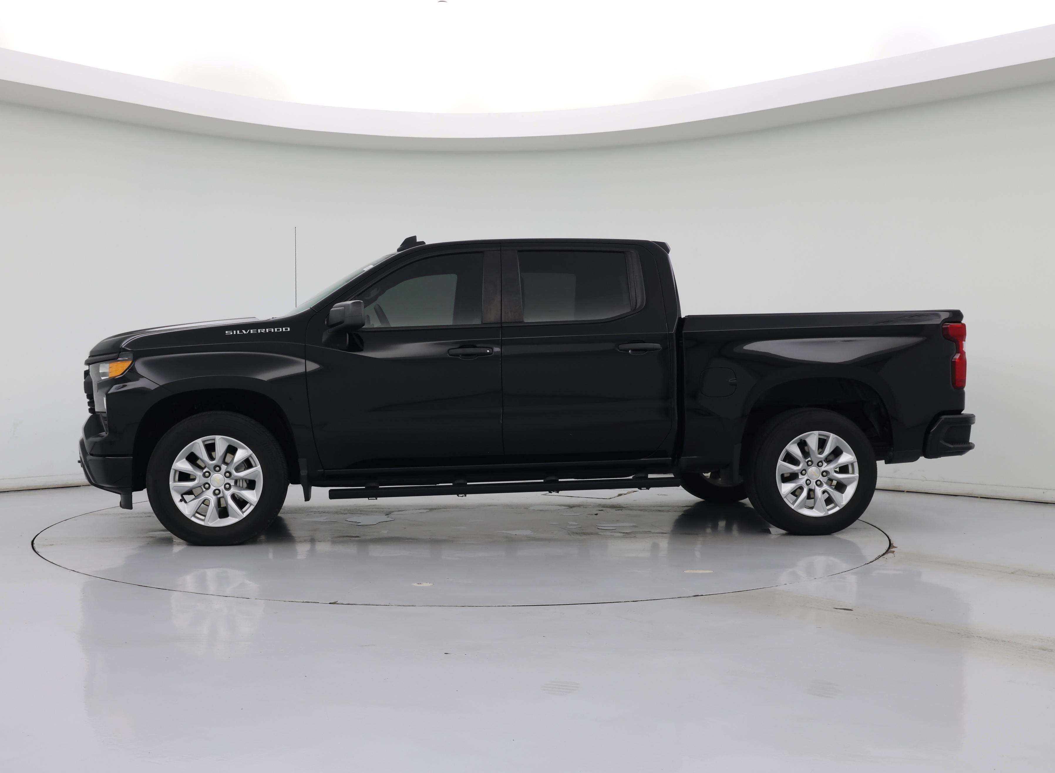 Thumbnail: 2023 Chevrolet Silverado 1500 - 3