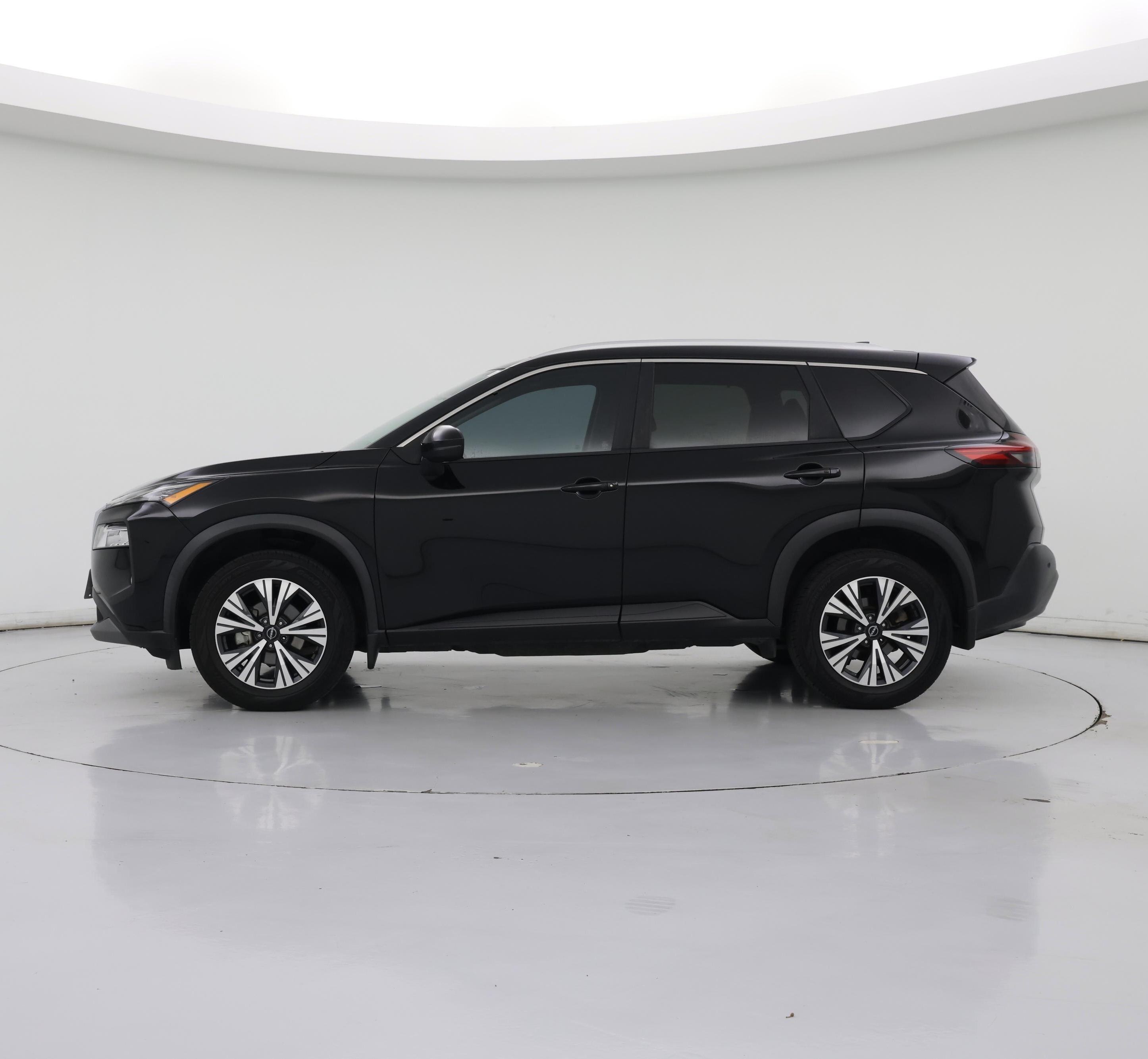 Thumbnail: 2022 Nissan Rogue - 3