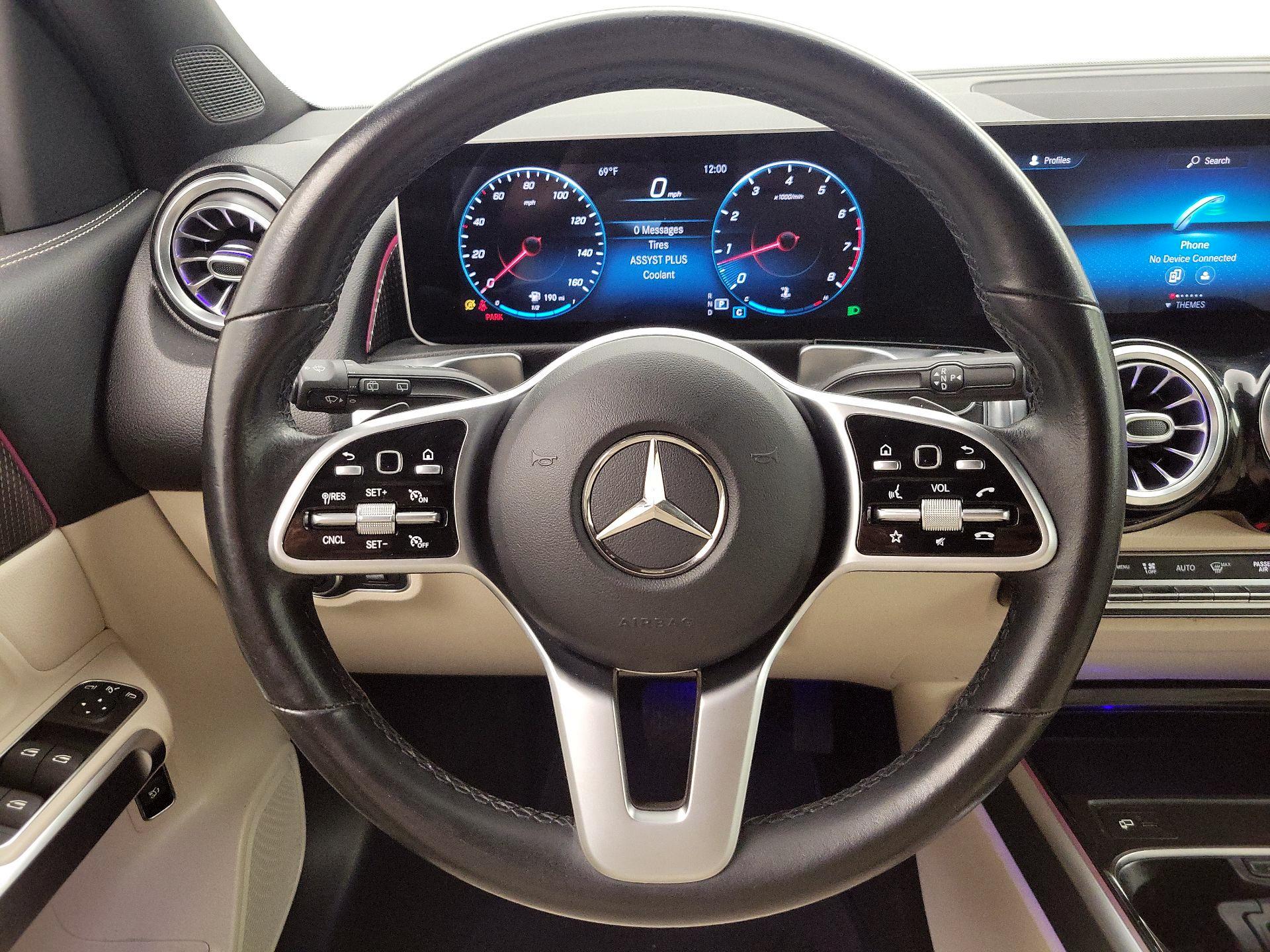 Thumbnail: 2021 Mercedes-Benz GLB - 10