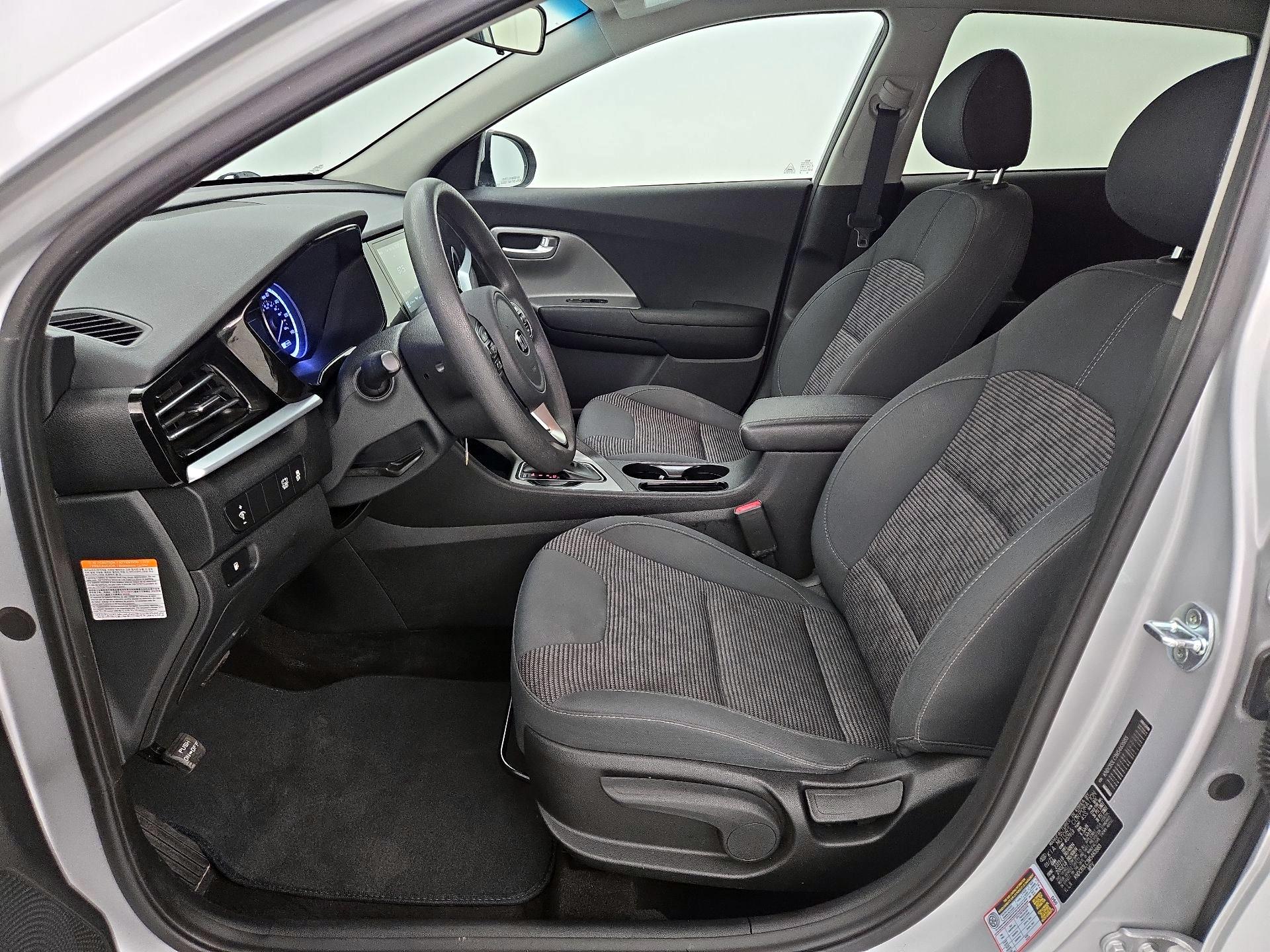 Thumbnail: 2021 Kia Niro - 11