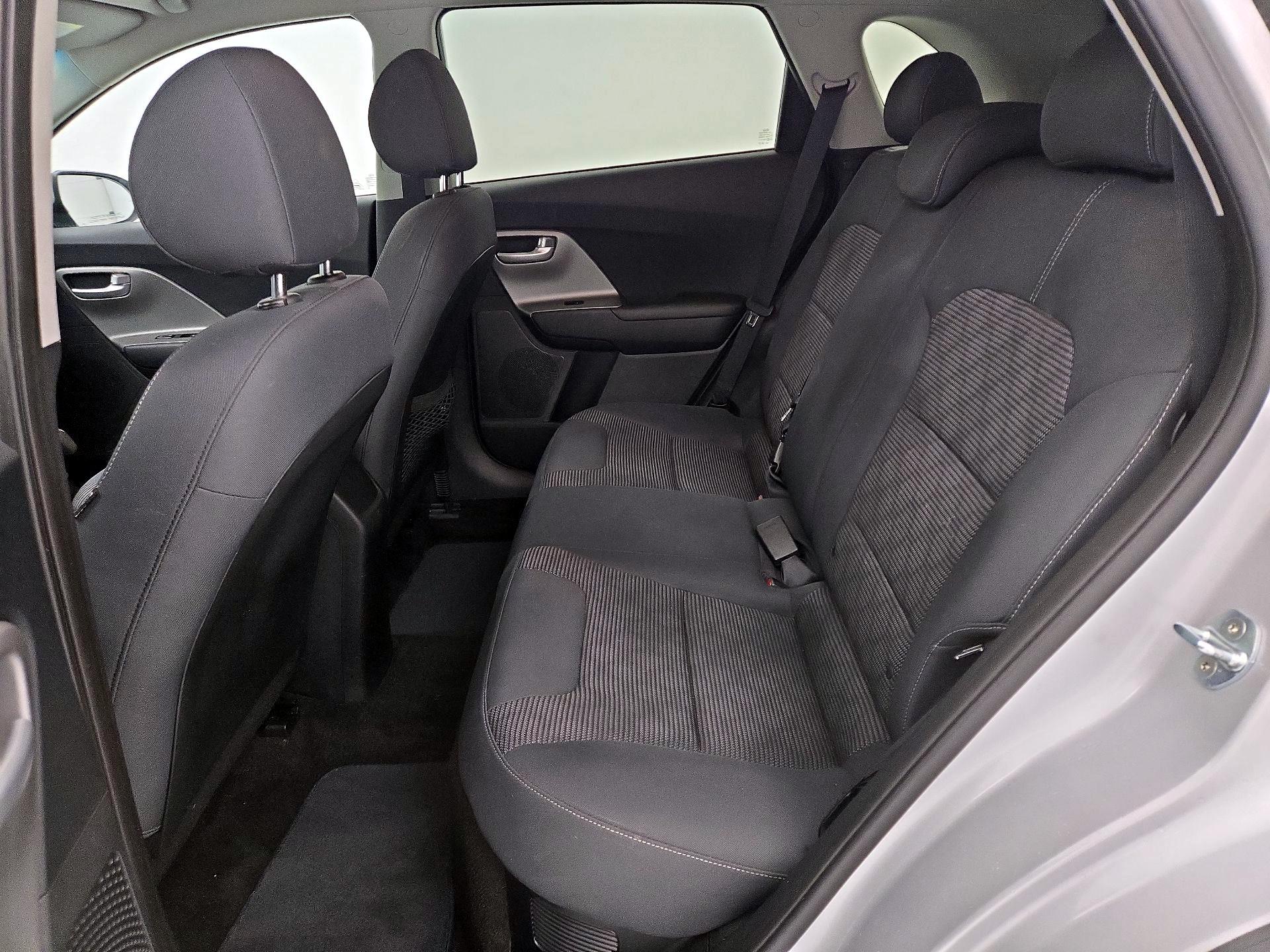 Thumbnail: 2021 Kia Niro - 19