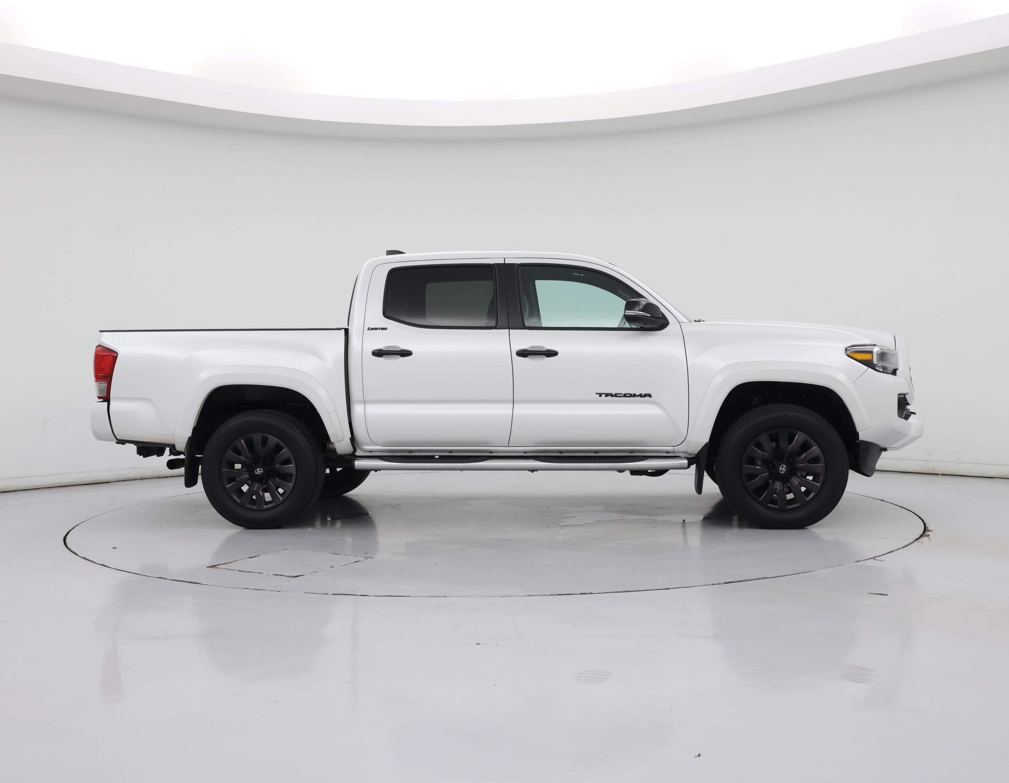 Thumbnail: 2021 Toyota Tacoma - 7